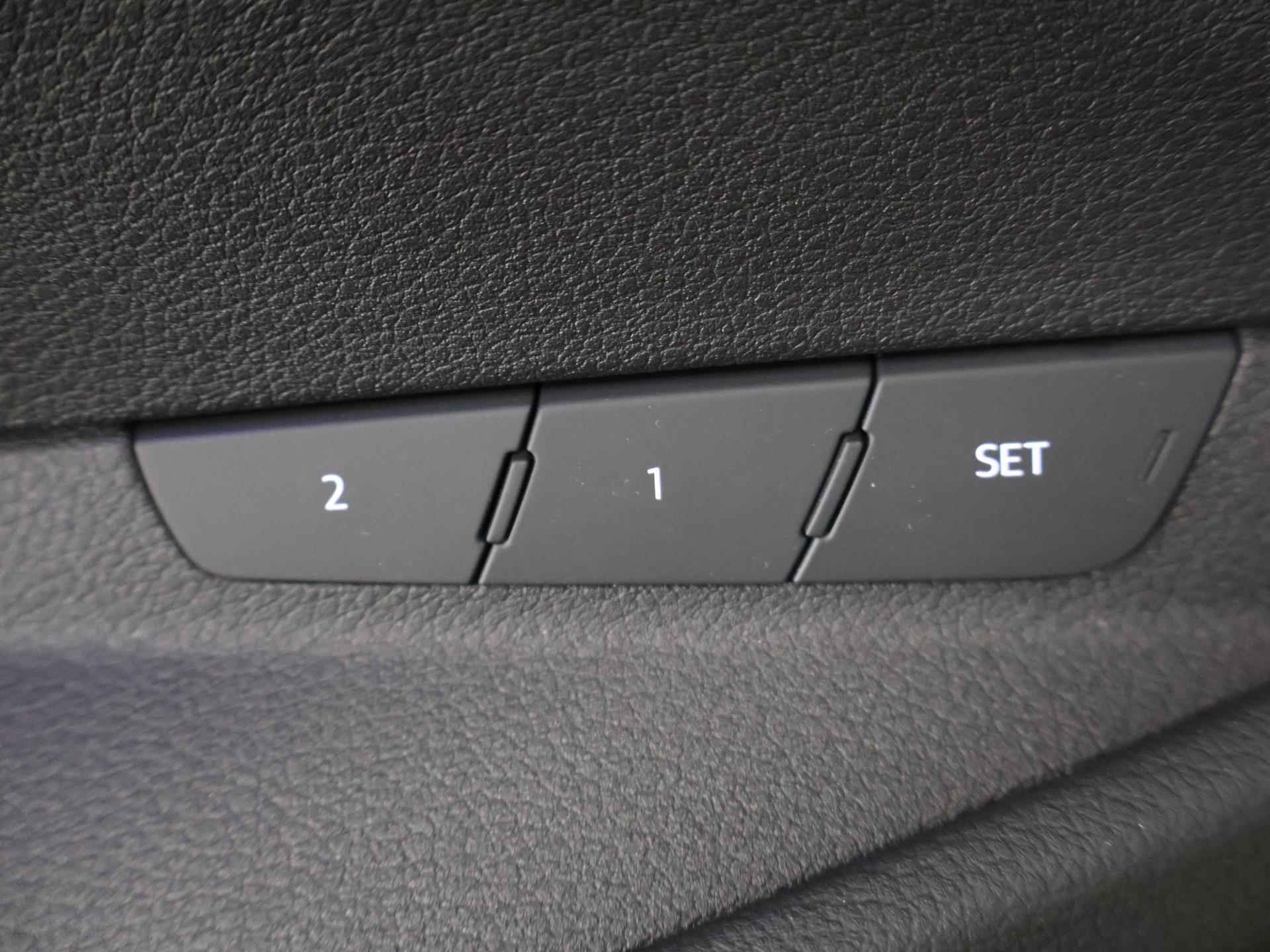 Audi e-tron S-Line quattro 95 kWh | NL Auto | 503pk | Luchtvering | Panoramadak | Matrix Led | Luxe Leder | Navigatie | B&O sound | Head-Up | Airco | Bluetooth | Cruise Control Adaptief | - 42/57