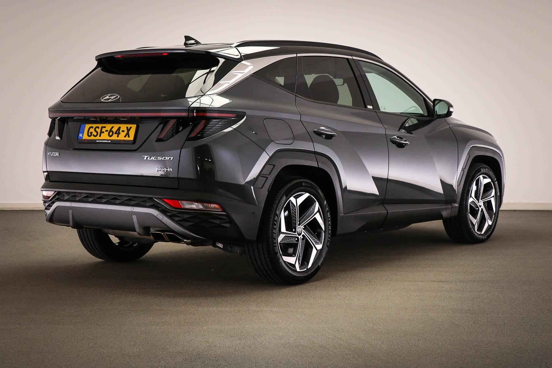 Hyundai Tucson 1.6 T-GDI PHEV Premium 4WD | STUURVERWARMING | STOELKOELKING | 360 CAMERA | DEALER ONDERHOUDEN - 2/59