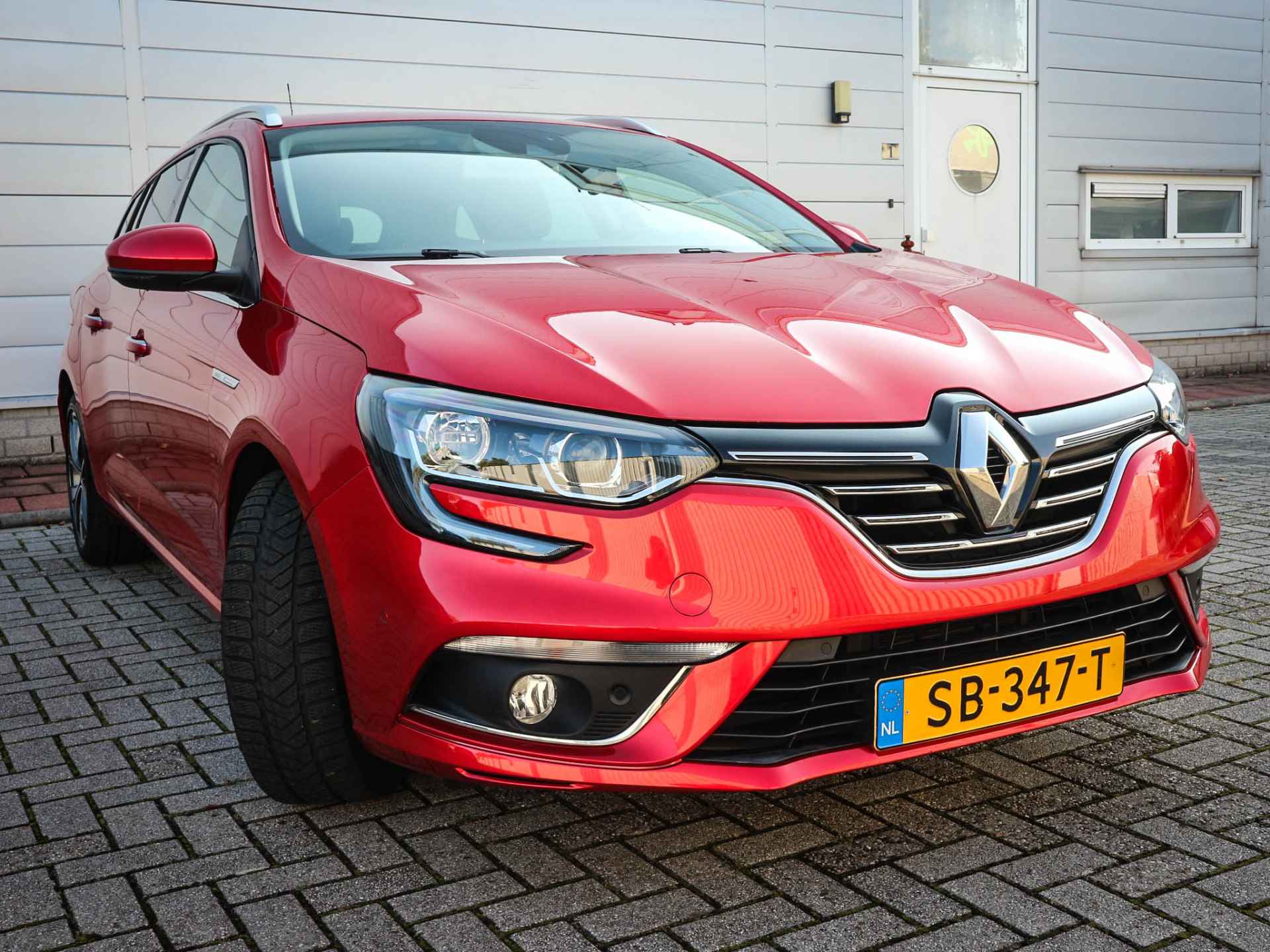 Renault Mégane Estate 1.5 dCi Bose | Clima | Cruise | Navi | 360 graden Camera | Achteruitrijcamera |  17 Inch | Massagestoel | - 27/55