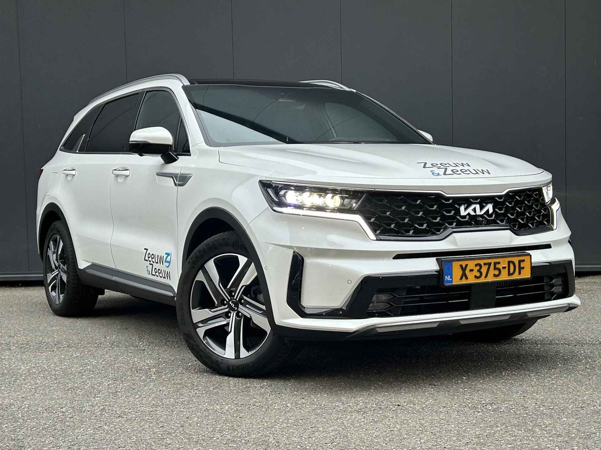 Kia Sorento 1.6 T-GDI Plug-in Hybrid 4WD ExecutiveLine 7pers Meest luxe uitvoering | BTW auto | Metallic lak | Trekhaak | Fabrieksgarantie t/m 17-10-2030 - 4/46