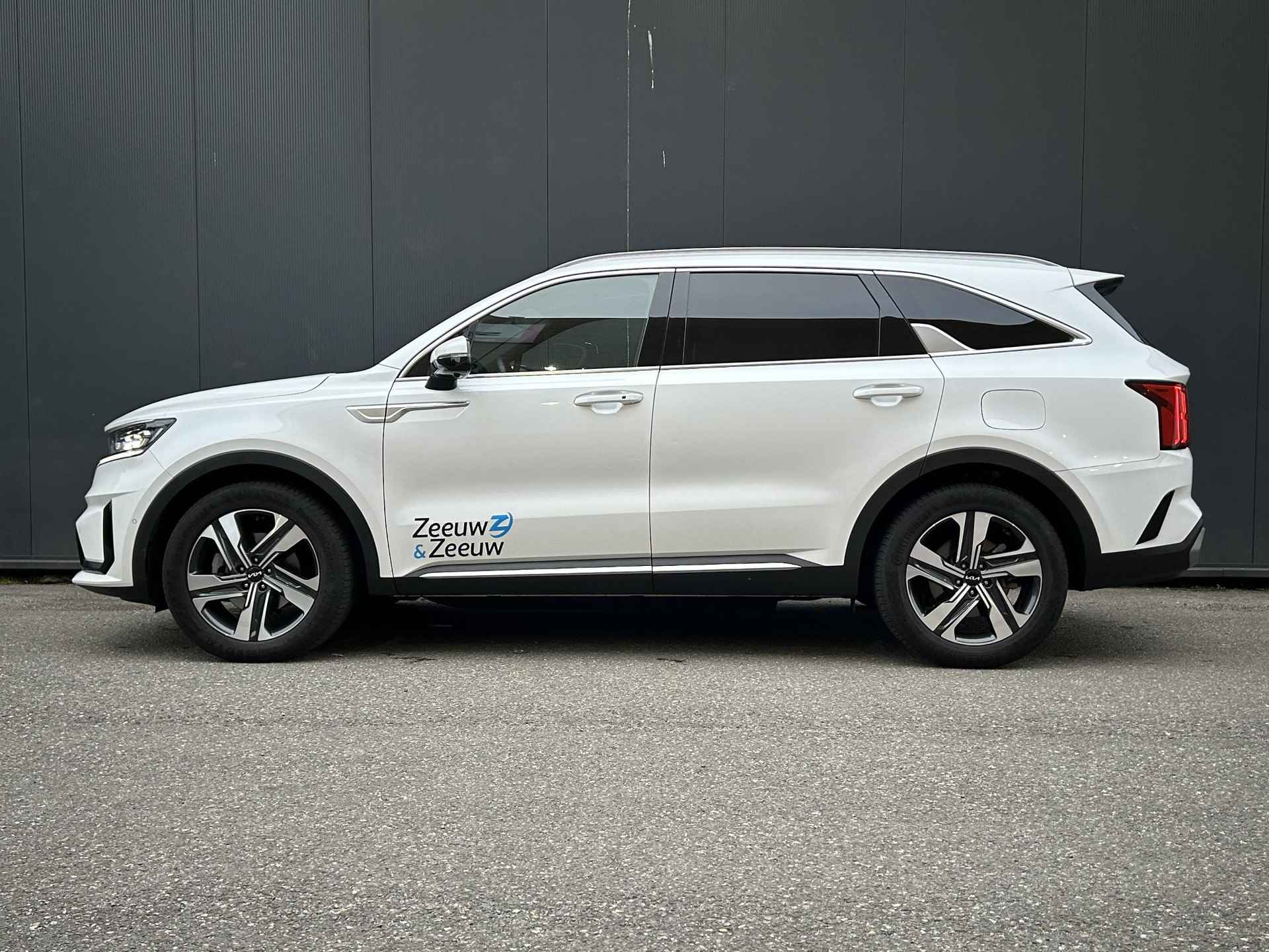 Kia Sorento 1.6 T-GDI Plug-in Hybrid 4WD ExecutiveLine 7pers Meest luxe uitvoering | BTW auto | Metallic lak | Trekhaak | Fabrieksgarantie t/m 17-10-2030 - 9/46