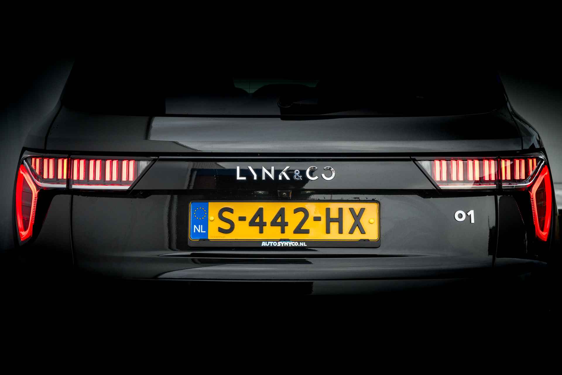 Lynk & Co 01 1.5 Plug-in Hybrid 262 Pk I Nw  Modeljaar I Panoramadak I 75 km Elektrisch I 360 Camera I Infinity Audio I Full Map Navi I Carplay I 20 inch. LMV l 1e eigenaar - 47/68