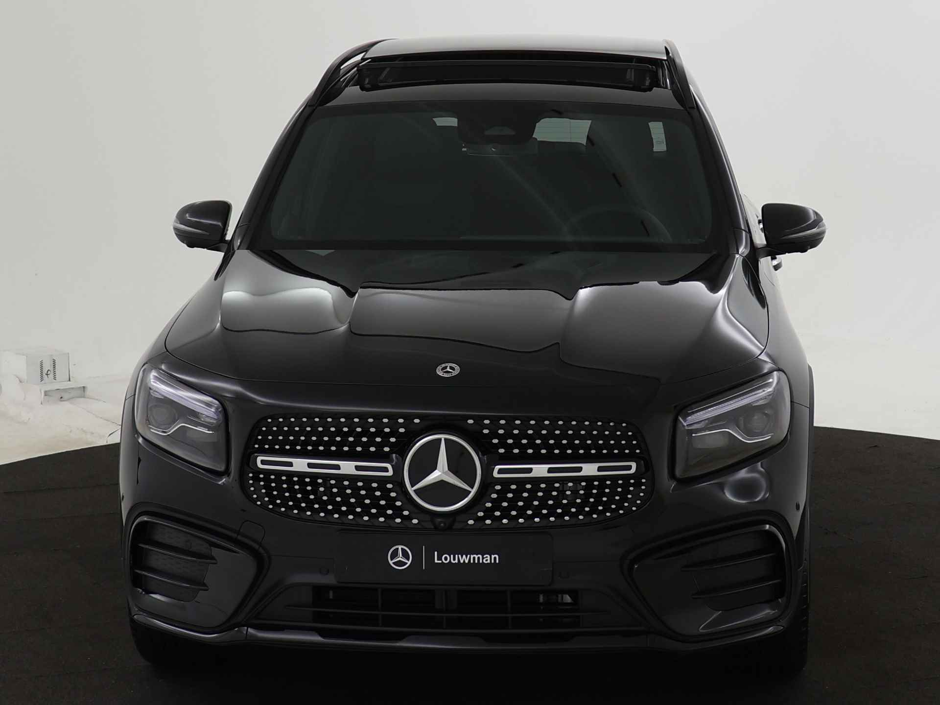 Mercedes-Benz GLB 200 AMG Line | Trekhaak | Nightpakket | Premium Plus pakket | USB-pakket plus | Keyless-Go comfortpakket | Burmester Surround Sound systeem | Parkeerpakket met 360°-camera | Head-up display | - 22/40