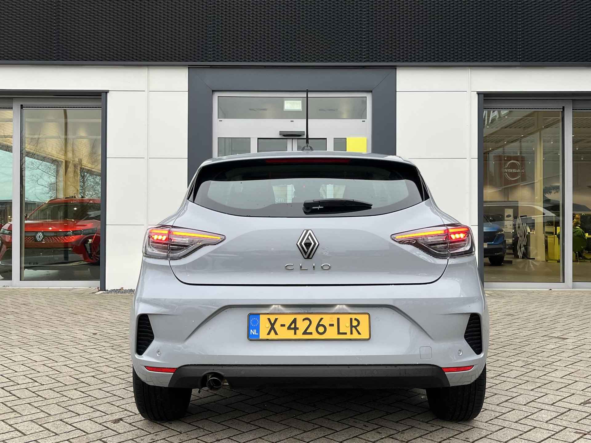 Renault Clio 1.0 TCe 90 GPF Evolution | Navigatie | Achteruitrijcamera - 18/26