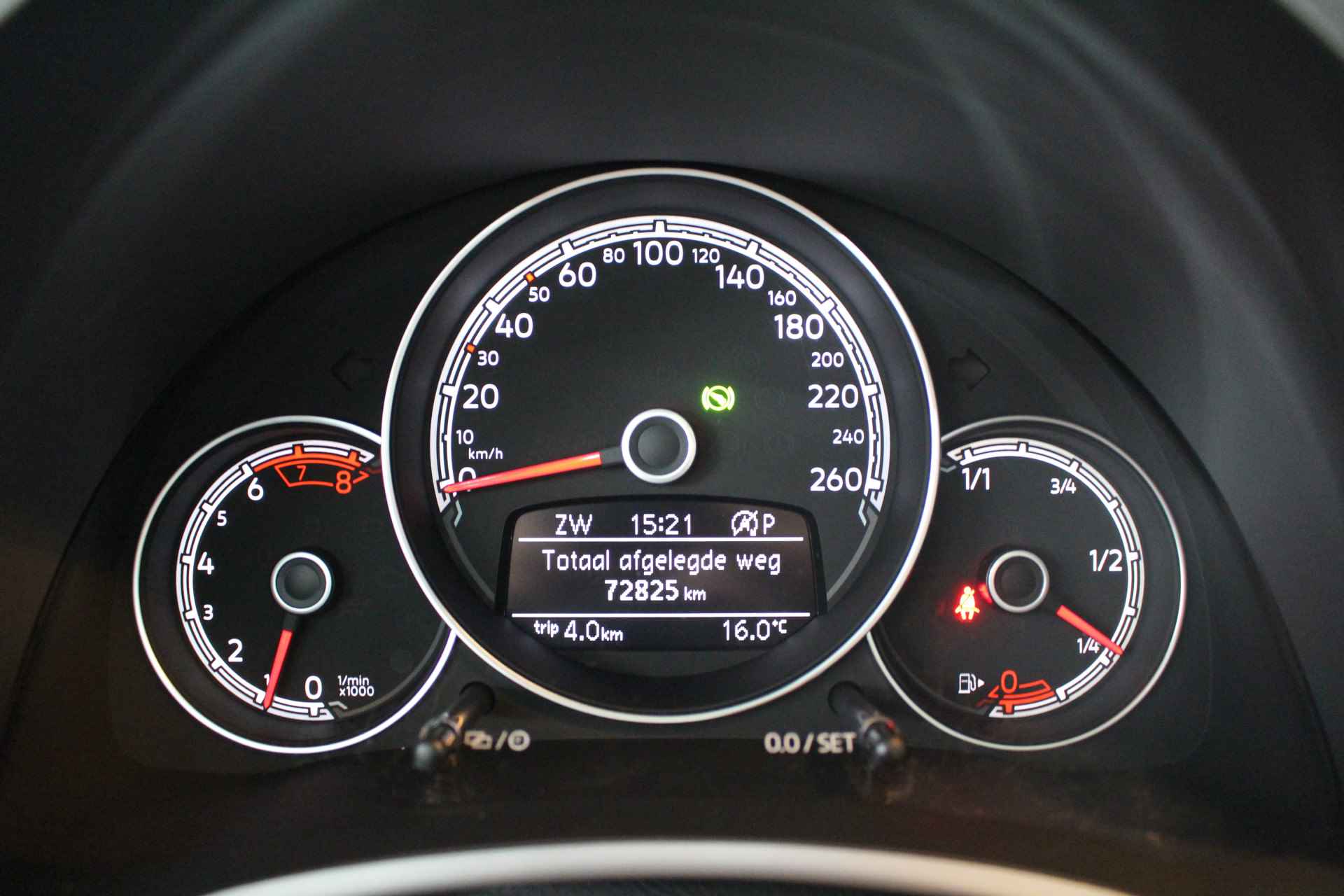 Volkswagen Beetle Cabriolet 1.4 TSI 150PK DSG Allstar Navigatie | Stoelverwarming | Inklapbare spiegels | 17" Velgen . - 14/28