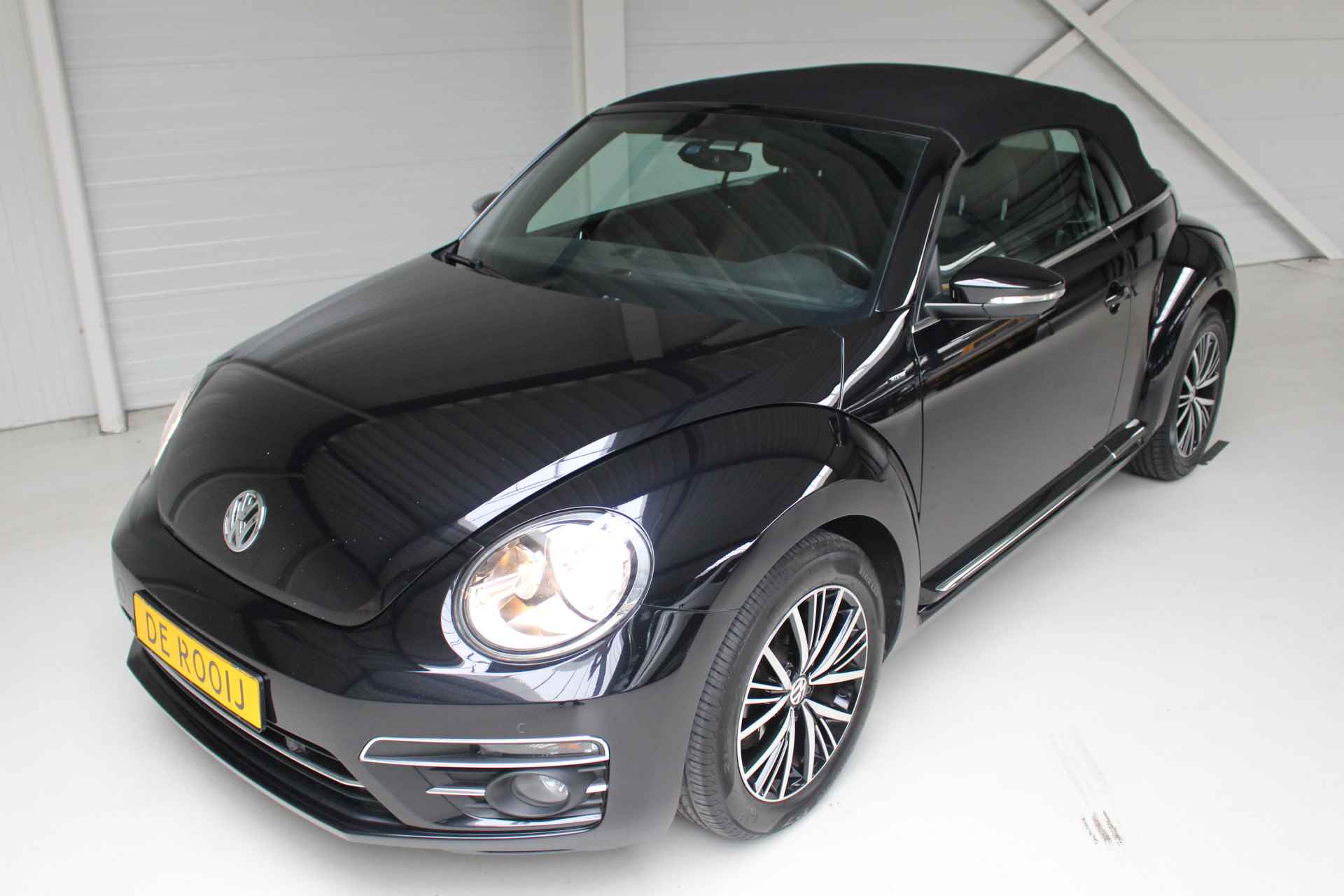 Volkswagen Beetle Cabriolet 1.4 TSI 150PK DSG Allstar Navigatie | Stoelverwarming | Inklapbare spiegels | 17" Velgen . - 23/28