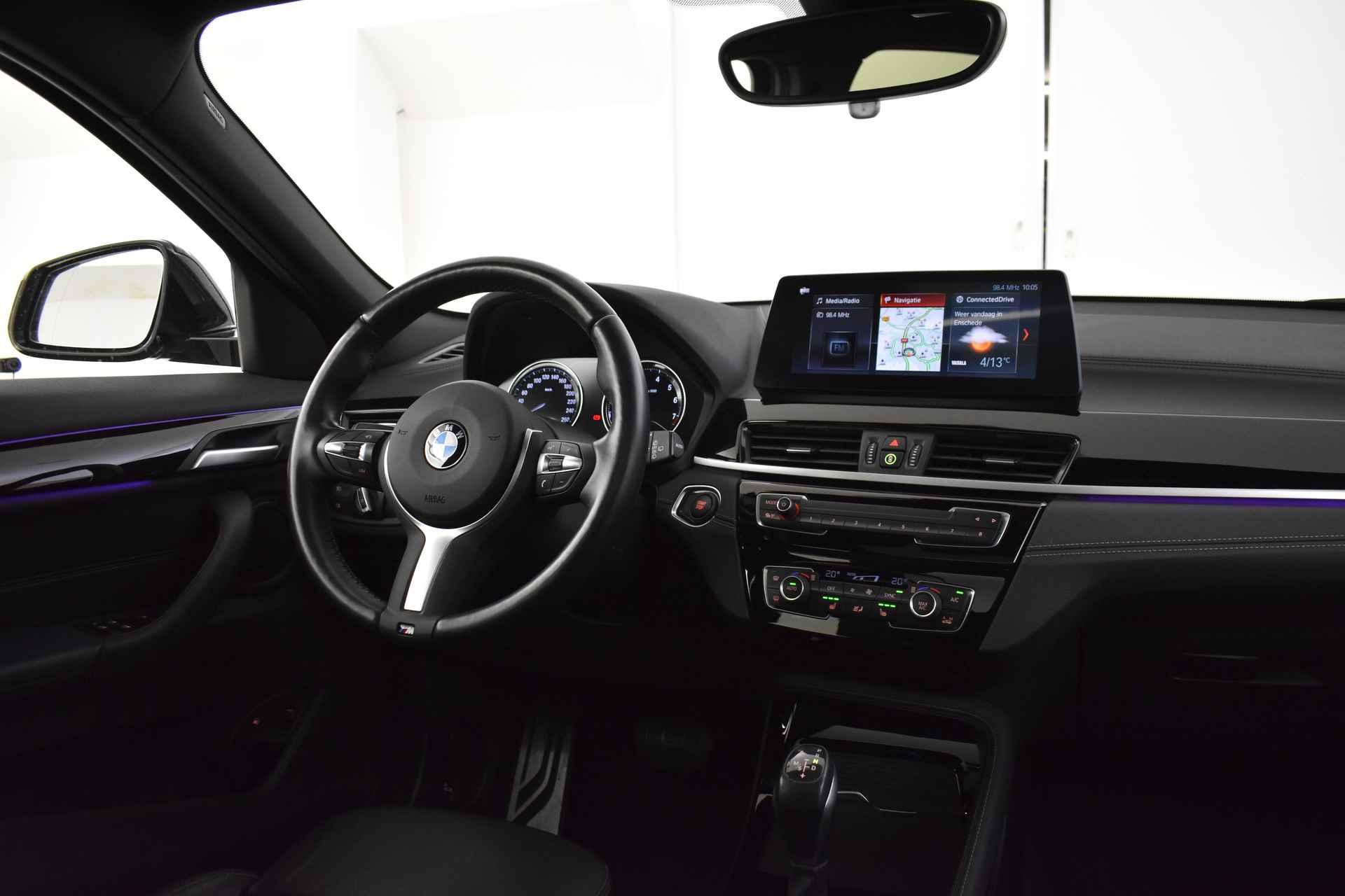 BMW X2 xDrive25e High Executive M Sport Automaat / Panoramadak / Sportstoelen / LED / Head-Up / Park Assistant / Leder / Navigatie Plus / Verwarmd Stuurwiel - 12/50