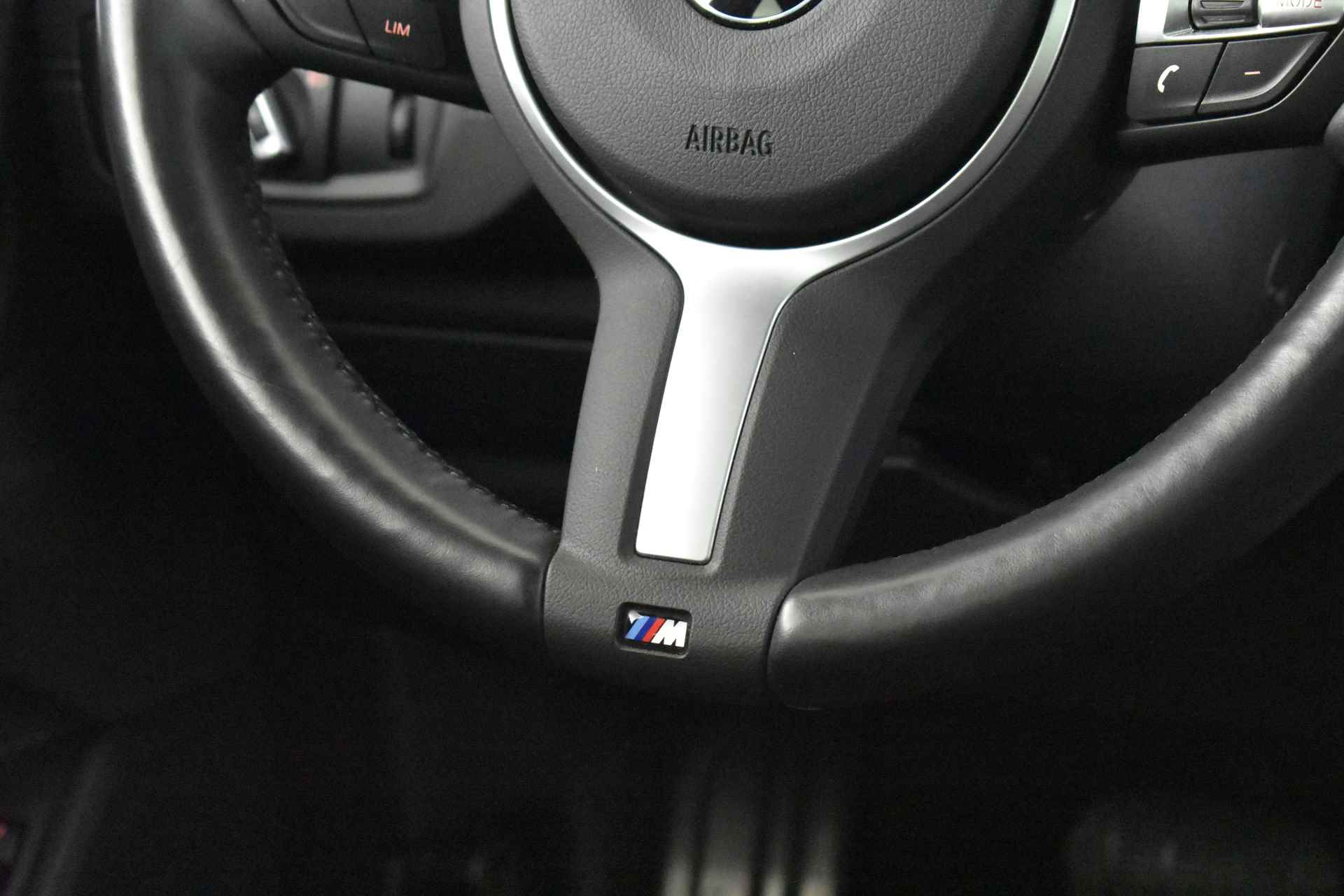 BMW X2 xDrive25e High Executive M Sportpakket / Panoramadak / Sportstoelen / LED / Head-Up / Park Assistant / Leder / Navigatie Plus / Verwarmd Stuurwiel - 24/50