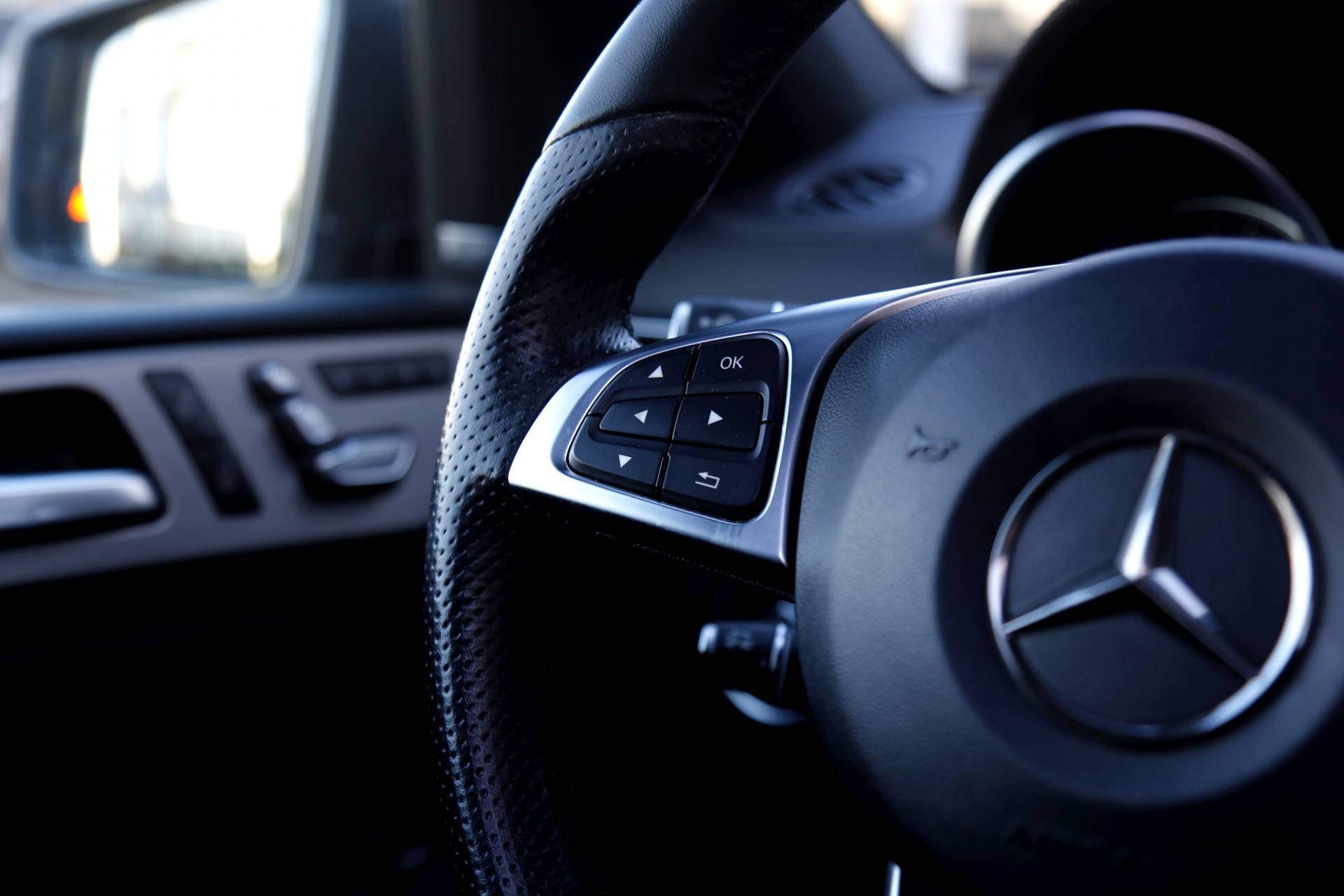 Mercedes-Benz GLE 500 e 4MATIC AMG Sport Edition Aut.*Inclusief BTW!*Perfect MB Onderh.*AMG in/ext/Luchtvering/LED Koplampen/Stuurpiloot/Panodak/E - 43/78