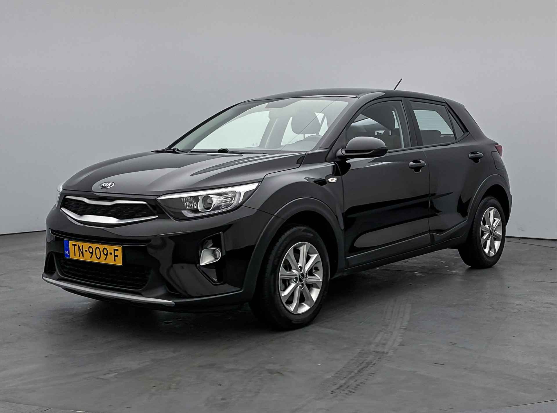 Kia Stonic 1.2 MPi ComfortPlusLine Navigator | Parkeersensoren achter | LM velgen | Airco | Camera | Trekhaak | Navigatie | Cruise Control | - 103/134