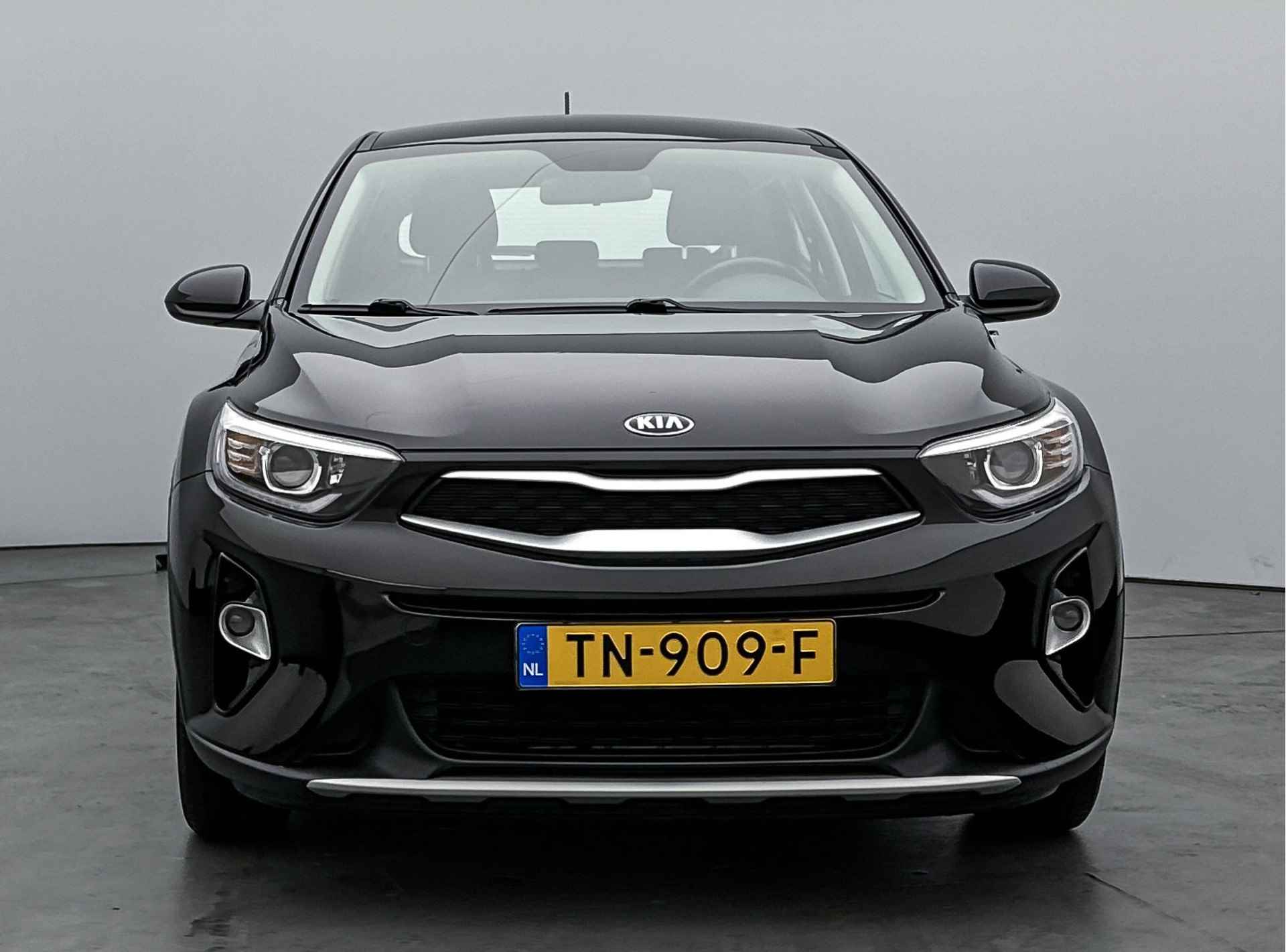 Kia Stonic 1.2 MPi ComfortPlusLine Navigator | Parkeersensoren achter | LM velgen | Airco | Camera | Trekhaak | Navigatie | Cruise Control | - 122/134