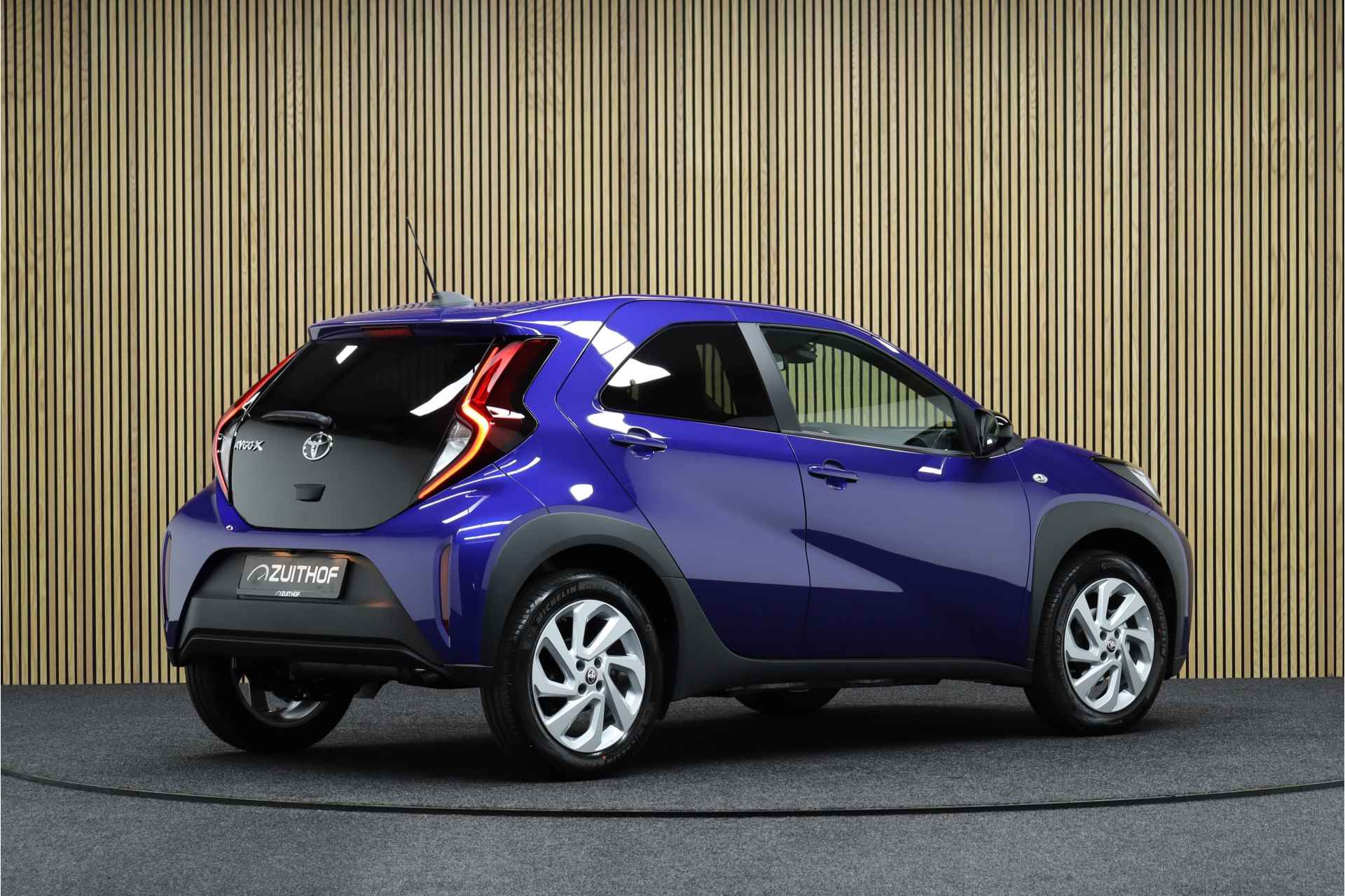 Toyota Aygo X 1.0 VVT-i S-CVT Automaat Pulse Facelift | Direct Leverbaar | Maps Navigatie | Full led | Winterpakket - 7/32