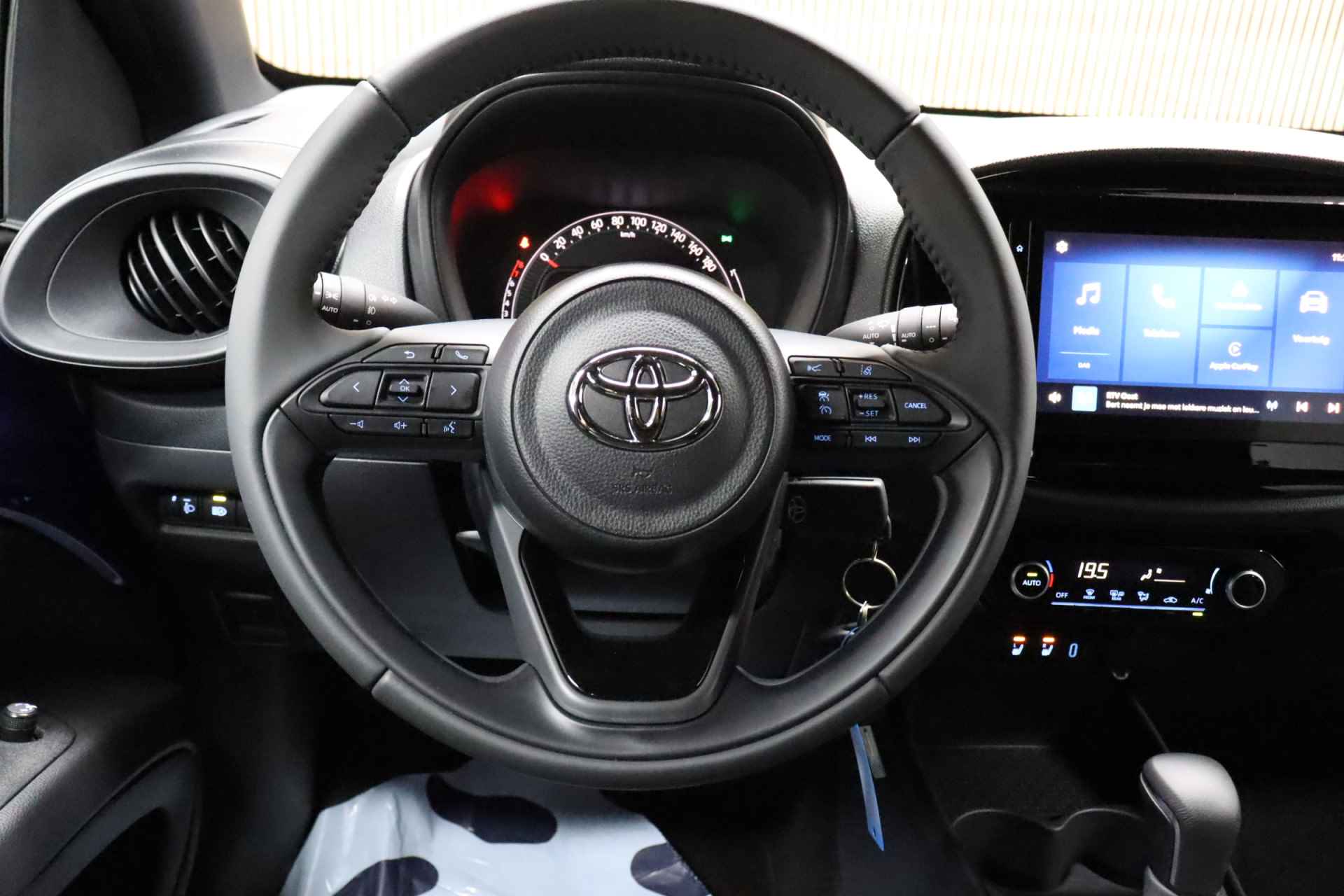 Toyota Aygo X 1.0 VVT-i S-CVT Automaat Pulse Facelift | Direct Leverbaar | Maps Navigatie | Full led | Winterpakket - 15/32