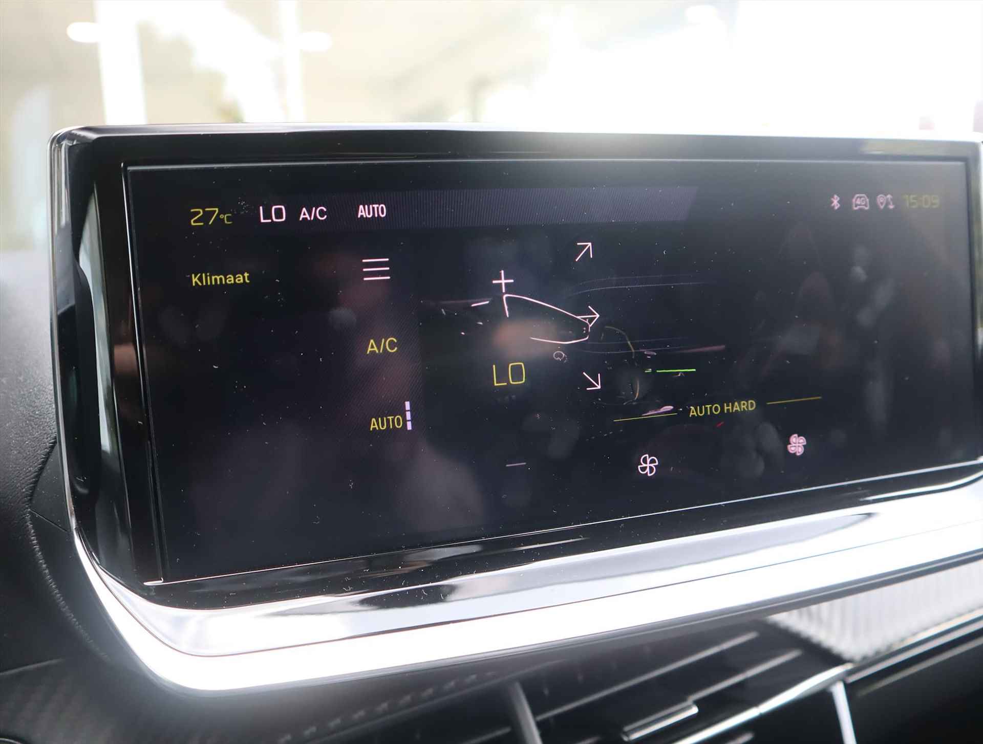 PEUGEOT 208 GT Hybrid 136 e-DCS6 automaat, Rijklaarprijs, Adaptieve cruisecontrol Camera Massagestoelen Alcantara Stoelverwarming - 30/71