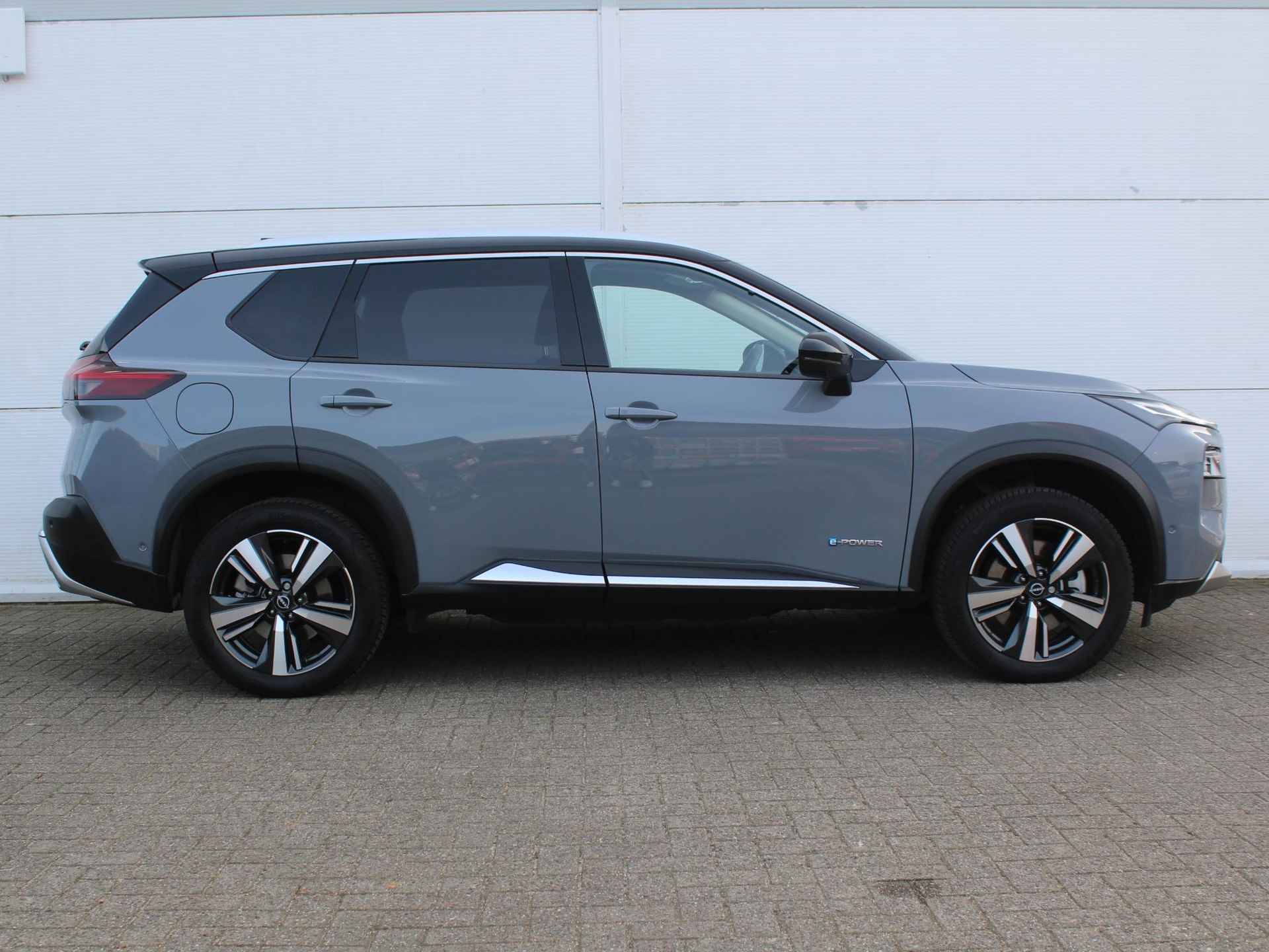 Nissan X-Trail 1.5 e-4orce Tekna 4WD 7p. / Navigatie + Apple Carplay/Android Auto / Trekhaak (1650 KG) / Cruise Control Adaptief / Matrix LED / Lederen Bekleding / - 17/54