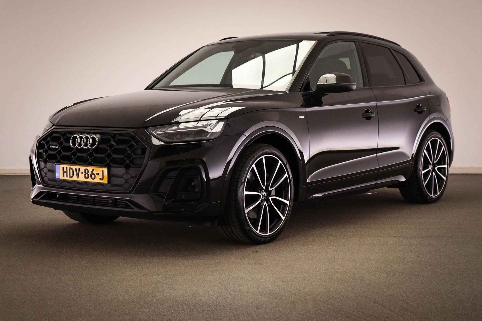 Audi Q5 55 TFSI e S edition | PANORMADAK | LUCHTVERING | HEAD UP | B&0 DAB | 21" - 71/72