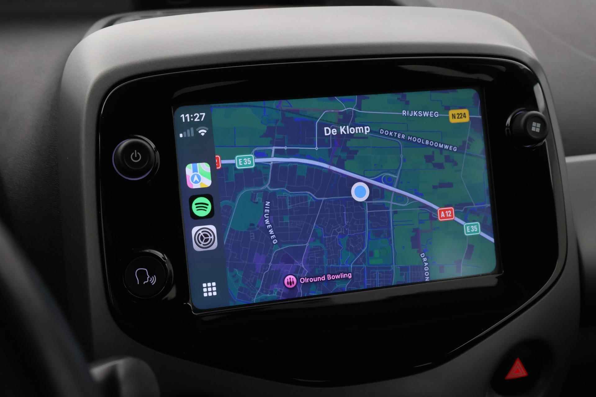 Toyota Aygo 1.0 VVT-i x-play | Apple Carplay / Android Auto - 5/33