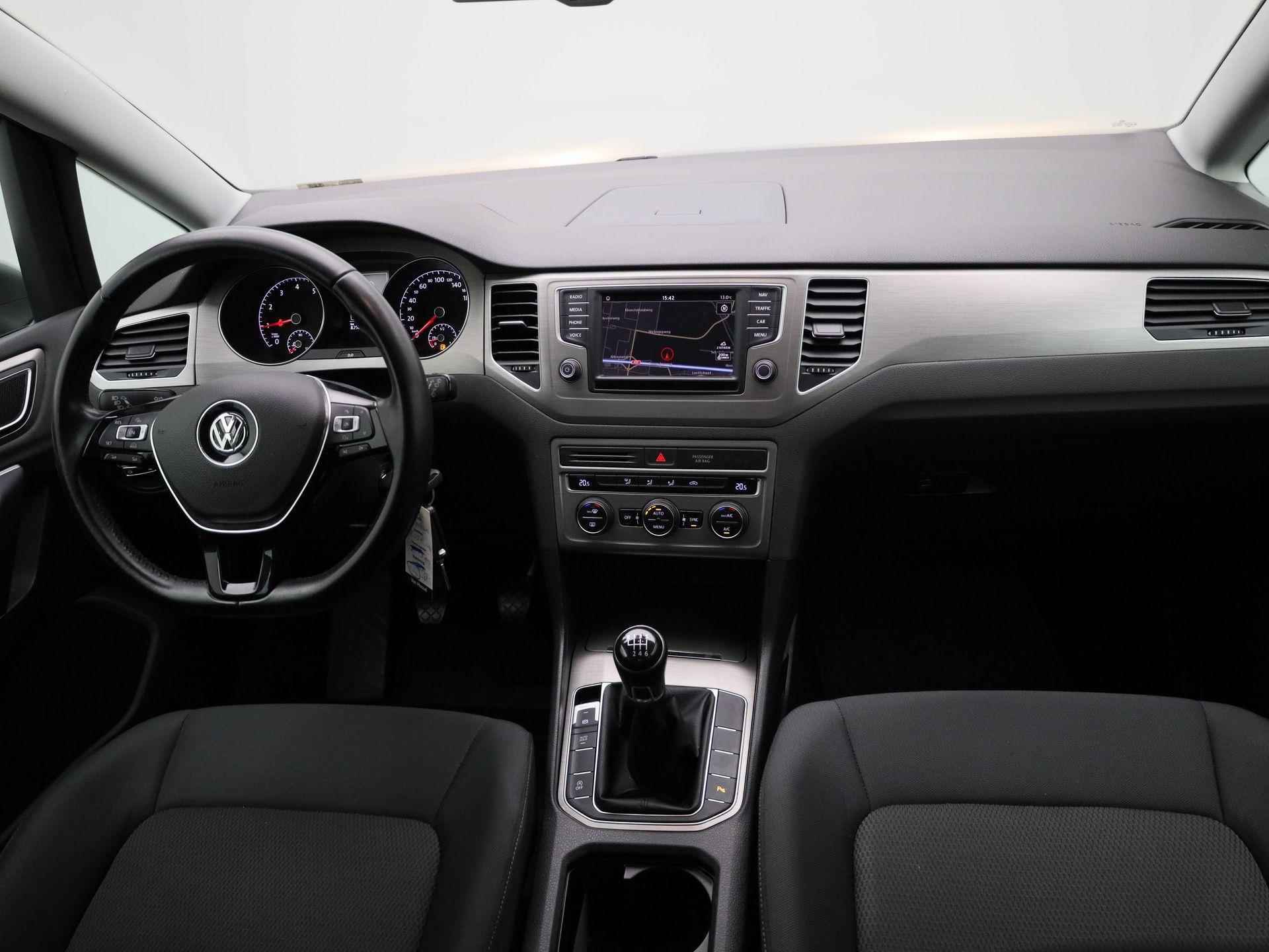 Volkswagen Golf Sportsvan 1.0 TSI Comfortline | NAVIGATIE | TREKHAAK | CLIMATE CONTROL - 30/34