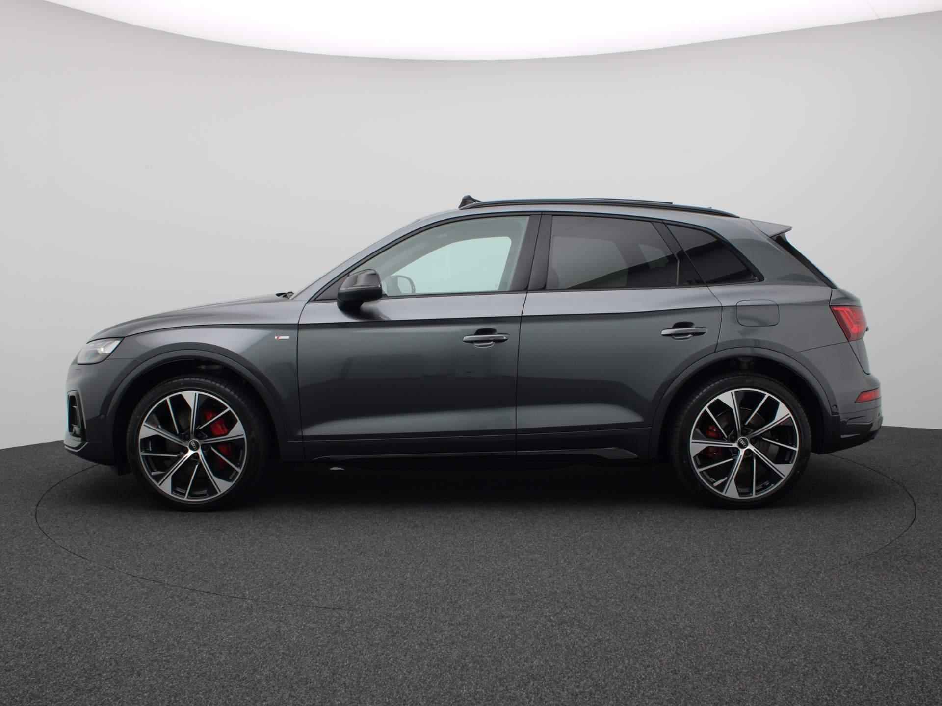 Audi Q5 55 TFSI e S edition Quattro 367PK S-Tronic Luchtvering, matrix led, 360gr. camera, side assist, Panoramadak, trekhaak, Bang&Olufsen audio, adaptive cruise, stoelverwarming, massagestoelen, keyless, 20" lichtmetaal - 2/62