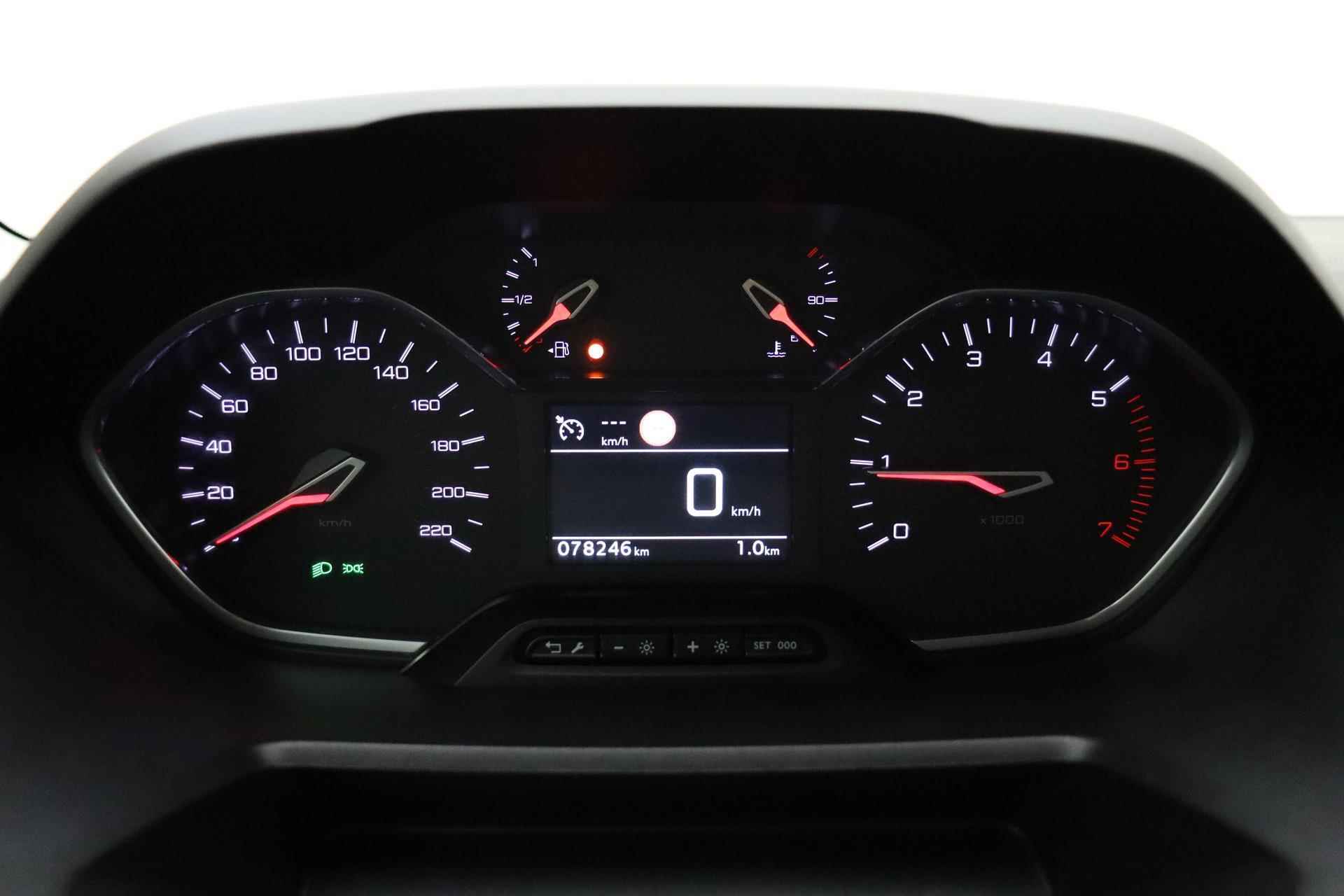 Peugeot Rifter 1.2 Puretech Allure 110 Pk | Camera Achter | Navigatie | Cruise Control | DAB Radio | Airco | LED Dagrij verlichting - 31/35