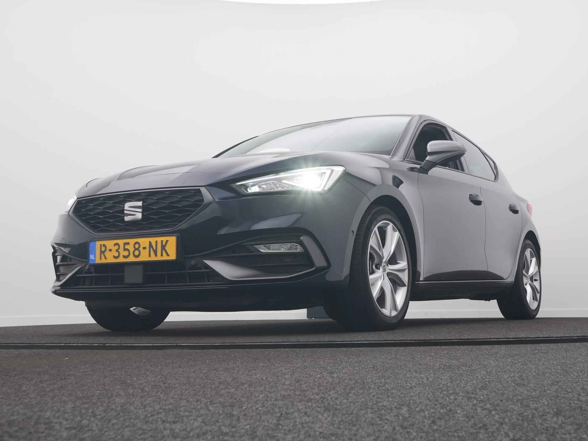 SEAT Leon 1.0 eTSI FR Business Intense - 9/48