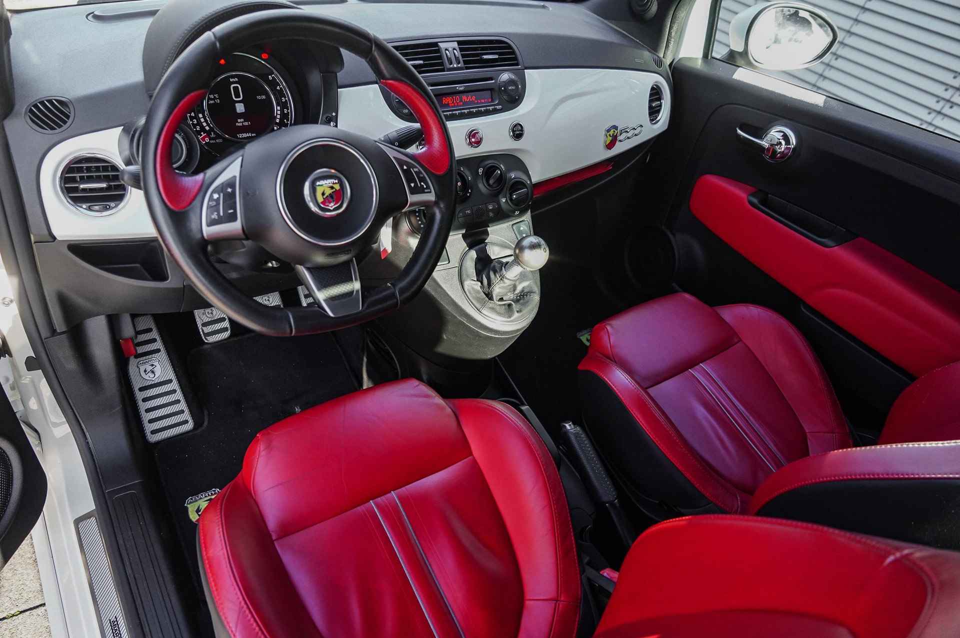 Abarth 595 1.4 T-Jet Abarth Turismo | Ragazzon Uitlaat | Getuned | XENON | Bluetooth | 17'' Velgen | Leder - 5/26