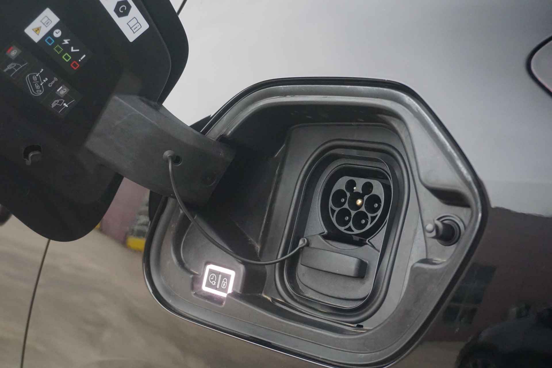 Opel Corsa-e GS Line 50 kWh 3 Fase | Apple Carplay/Android Auto | Winterpakket | Achteruitrijcamera | € 2000 milieusubsidie mogelijk - 9/40