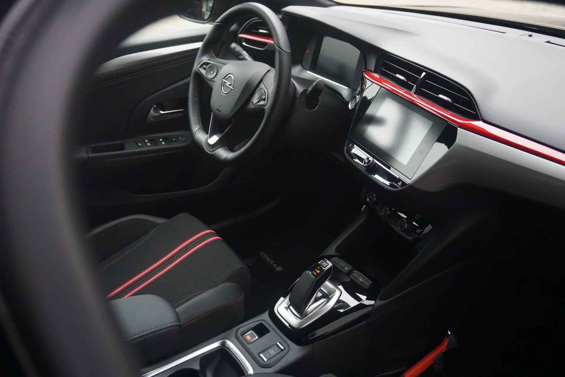 Opel Corsa-e GS Line 50 kWh 3 Fase | Apple Carplay/Android Auto | Winterpakket | Achteruitrijcamera | € 2000 milieusubsidie mogelijk - 12/40