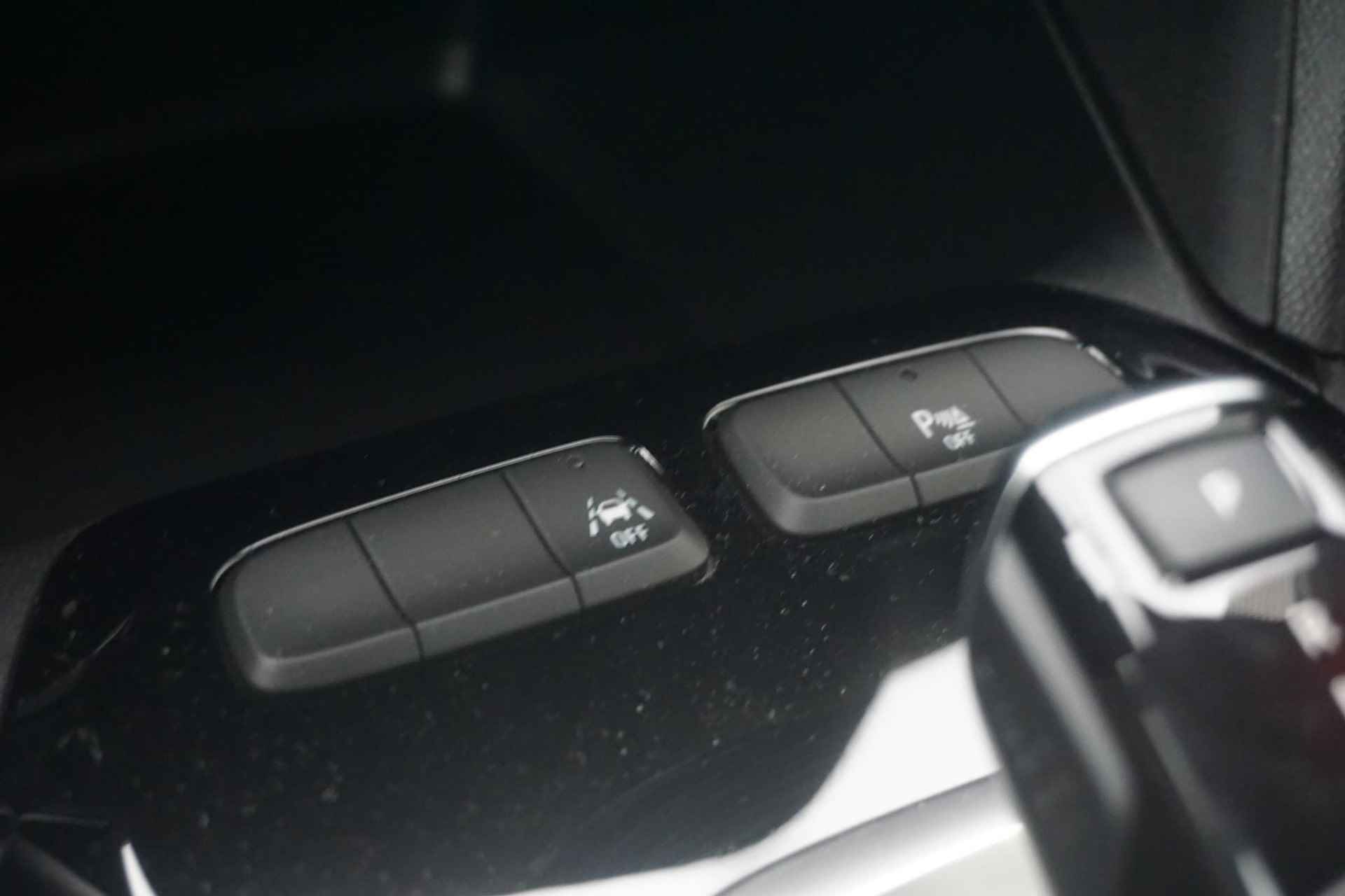 Opel Corsa-e GS Line 50 kWh 3 Fase | Apple Carplay/Android Auto | Winterpakket | Achteruitrijcamera | € 2000 milieusubsidie mogelijk - 34/40
