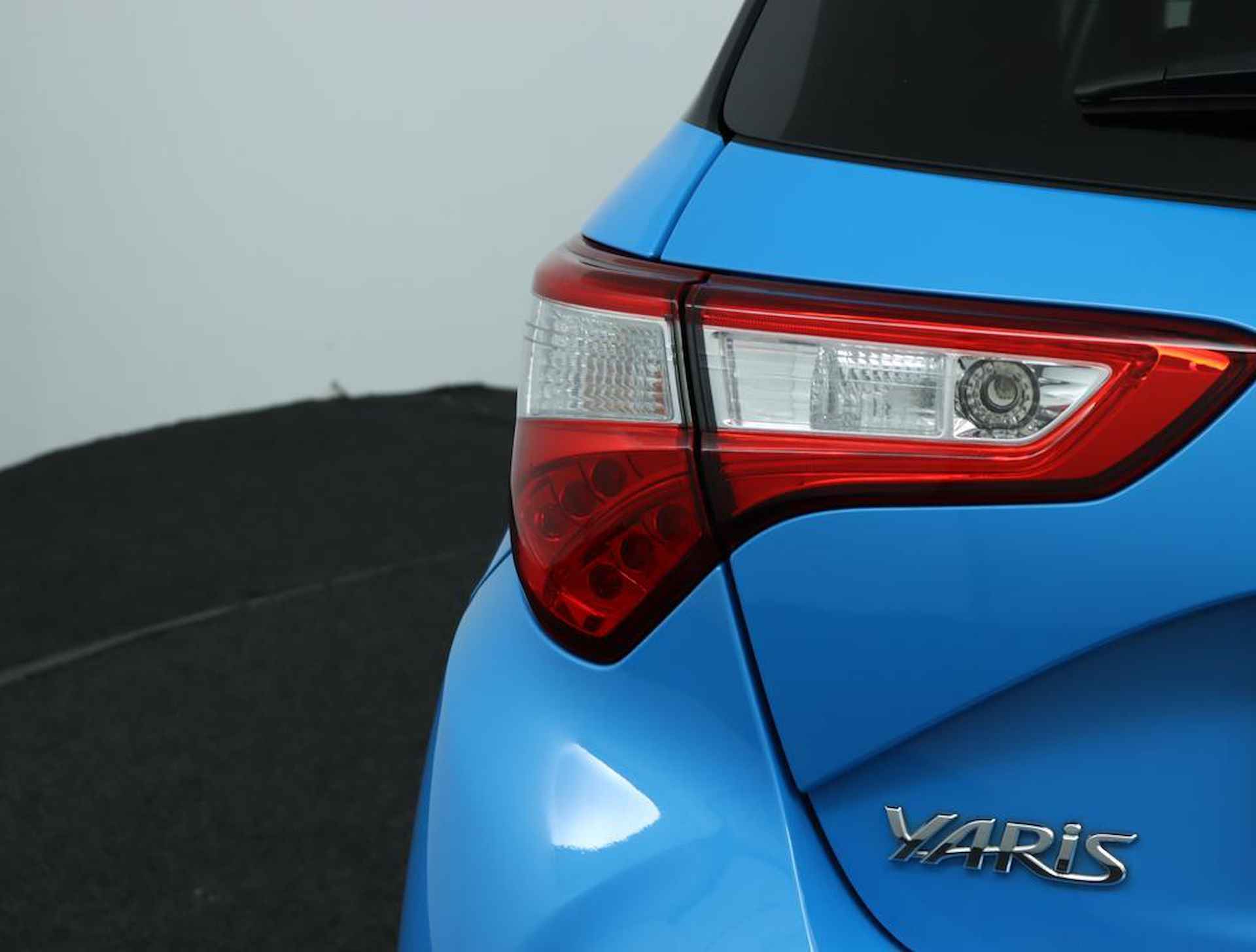 Toyota Yaris 1.5 Hybrid SkyBlue - 39/53