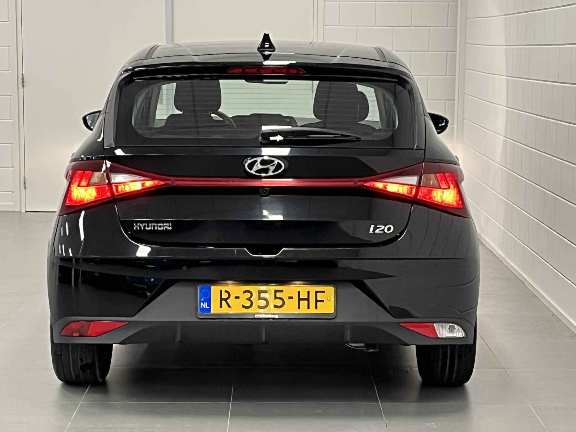 Hyundai i20 1.0 T-GDI Comfort Smart AUTOMAAT 7DCT! | NAVIGATIE | PARKEERCAMERA | LICHTMETALEN VELGEN P4 - 32/34