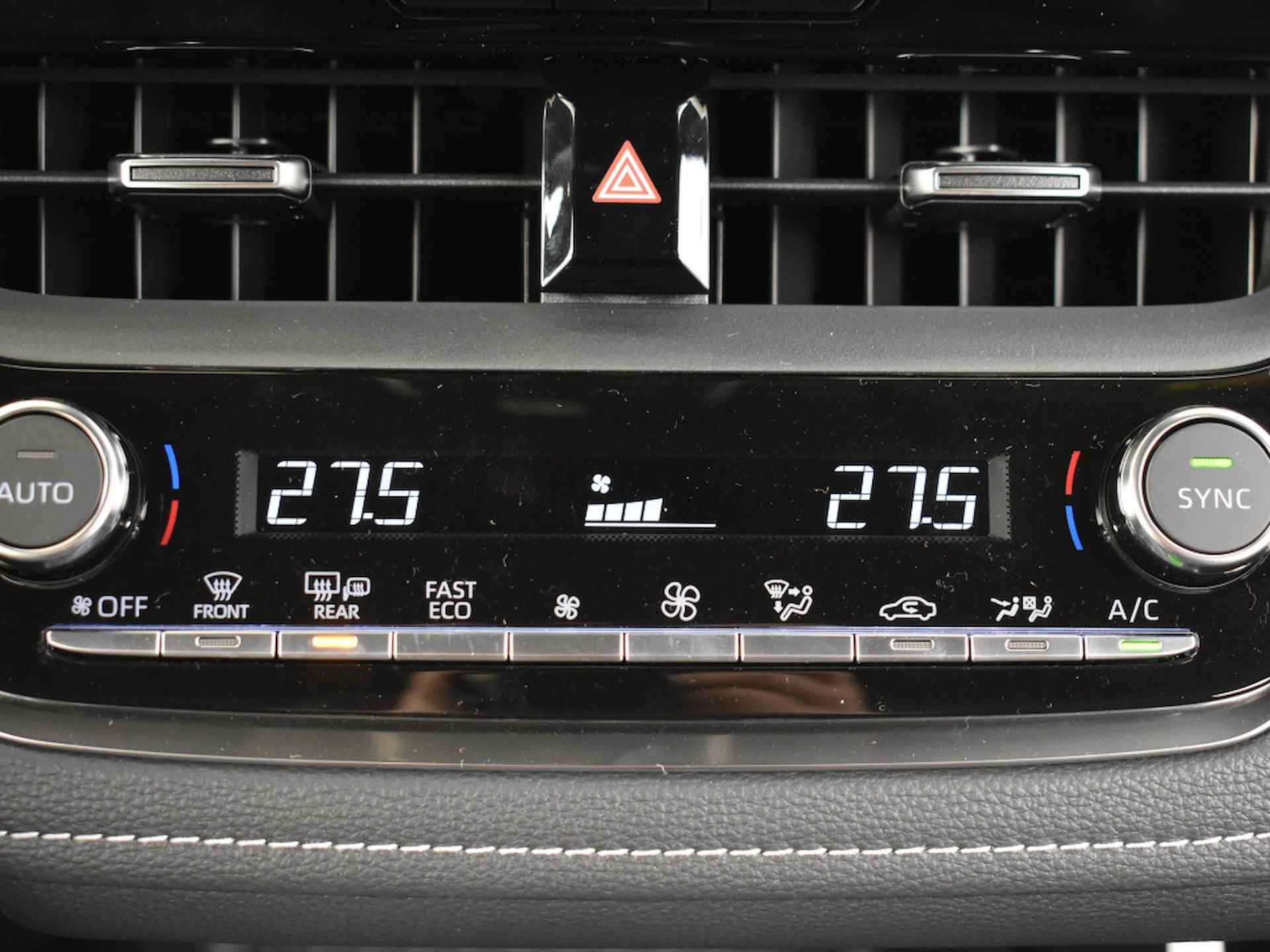 Toyota Corolla Touring Sports 1.8 Hybrid Active | Nieuw en direct leverbaar - 21/31
