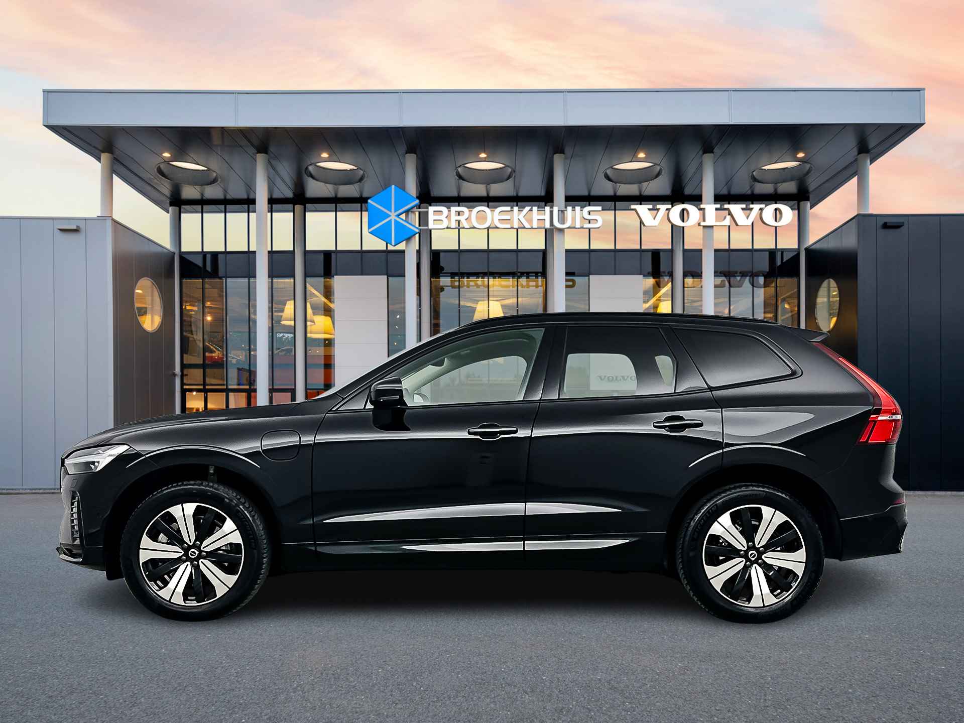 Volvo XC60 Recharge T8 AWD Ultimate Dark | Luchtvering | Harman Kardon | Trekhaak | 360 Camera | Head-up | Pilot assist | BLIS | Full LED - 9/36