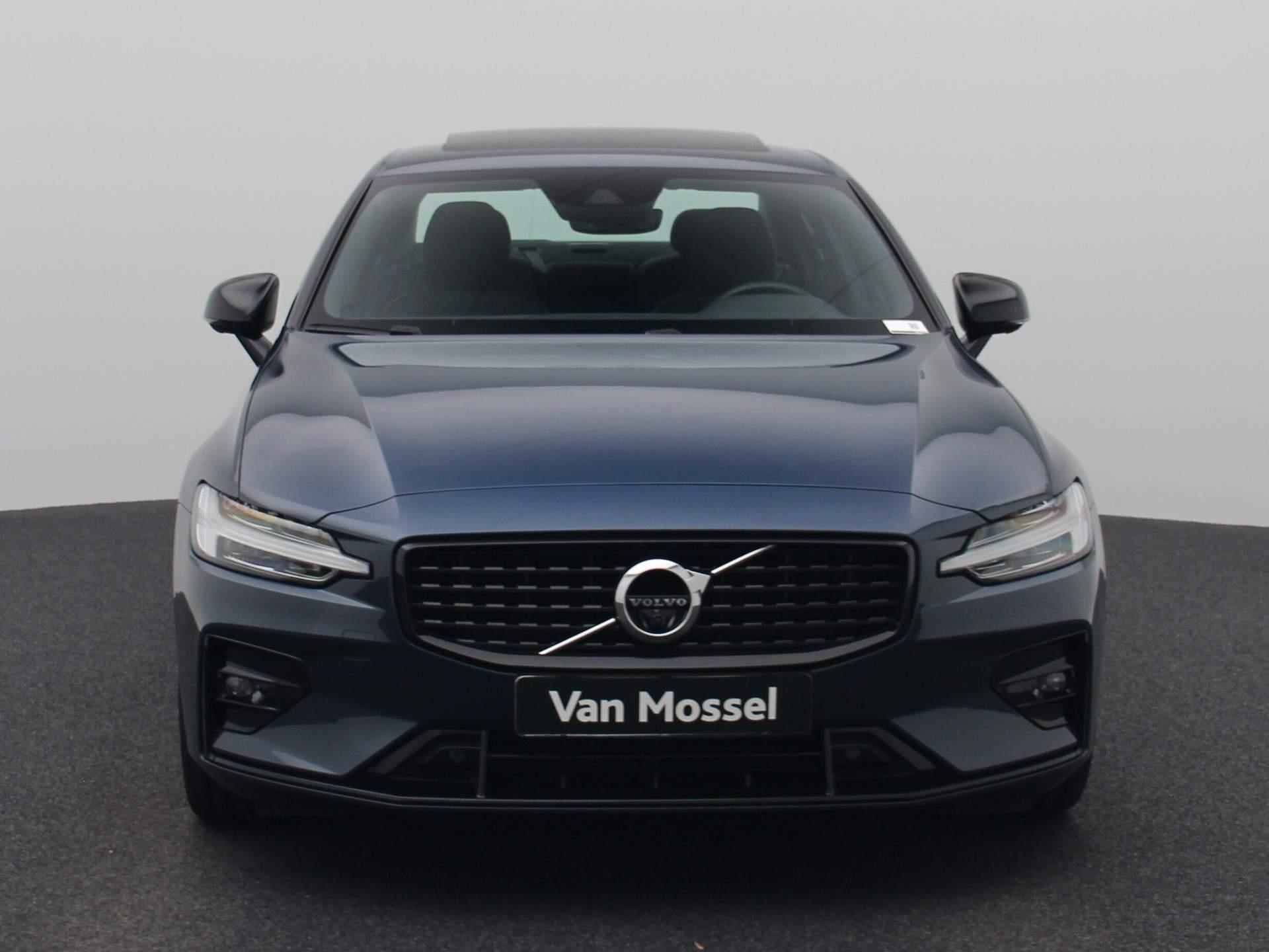 Volvo S60 2.0 B3 R-Design Aut. | Panoramadak | Harman Kardon | memory seats | Leder | Navigatie | Camera | ECC | PDC | Schuifdak | LED | - 4/40