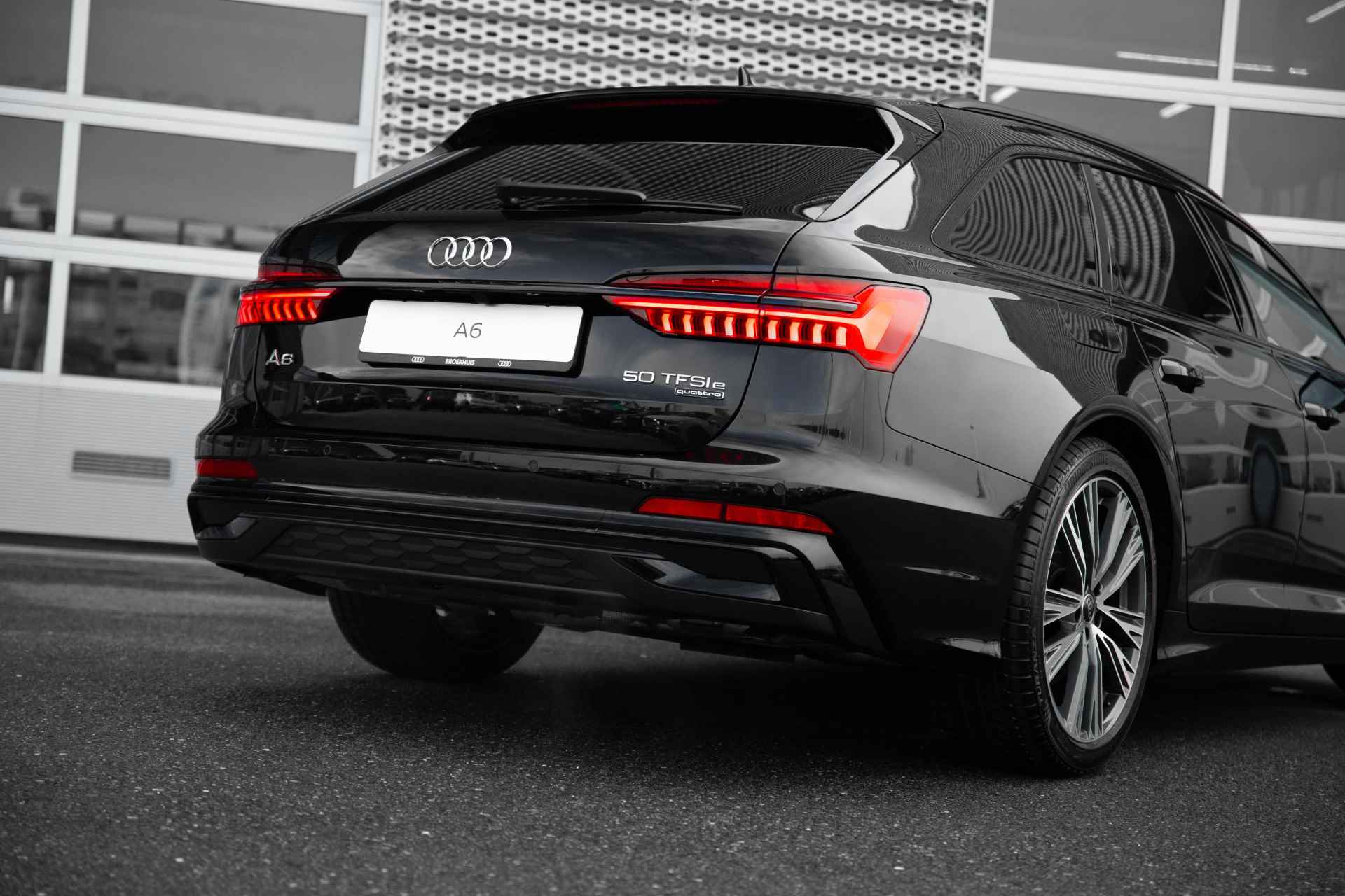 Audi A6 Avant 50 TFSI e quattro S edition Competition | Tour | Camera | Panoramadak | Stoelverwarming - 20/77