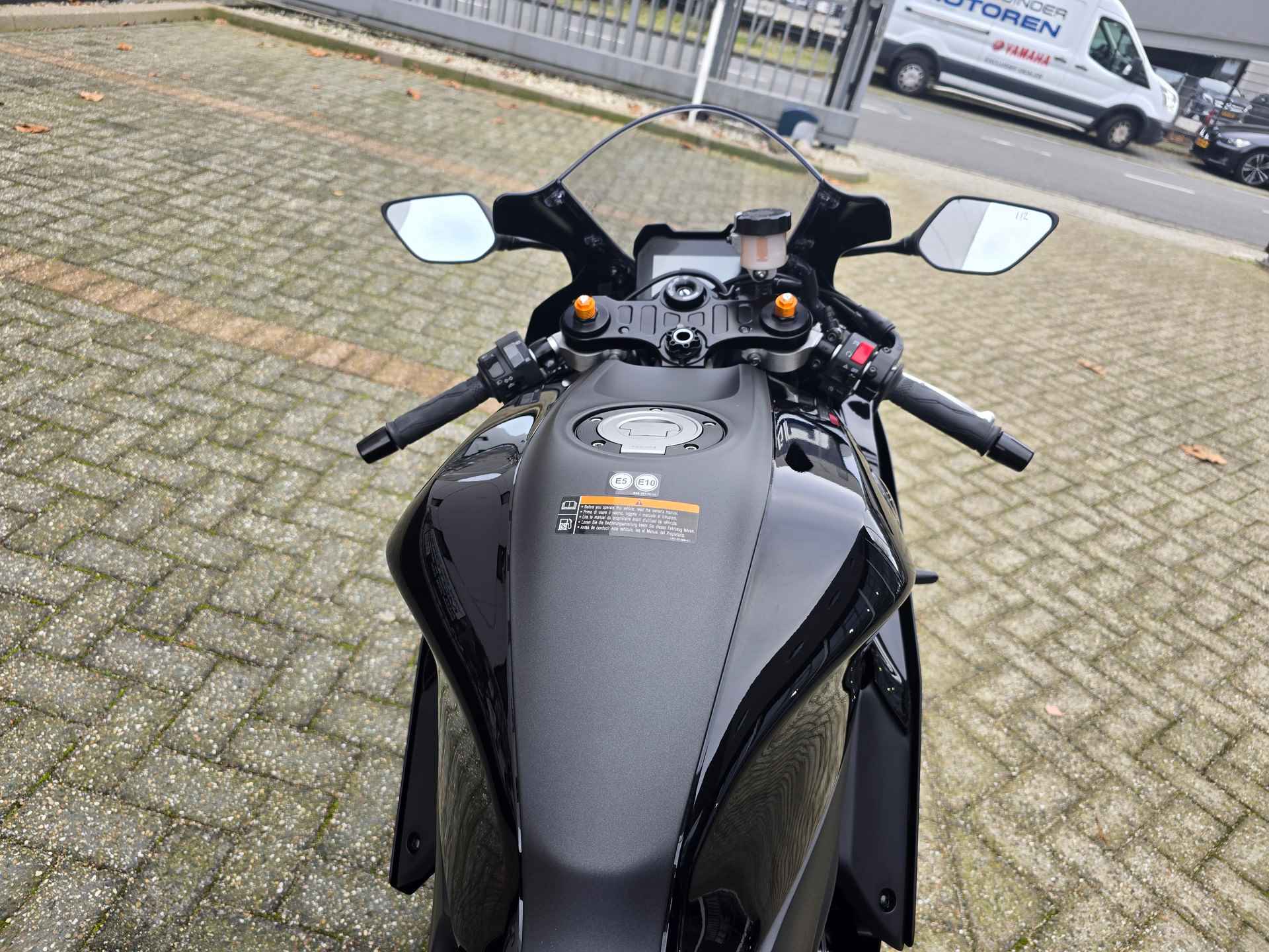 Yamaha YZF R7 - 6/20