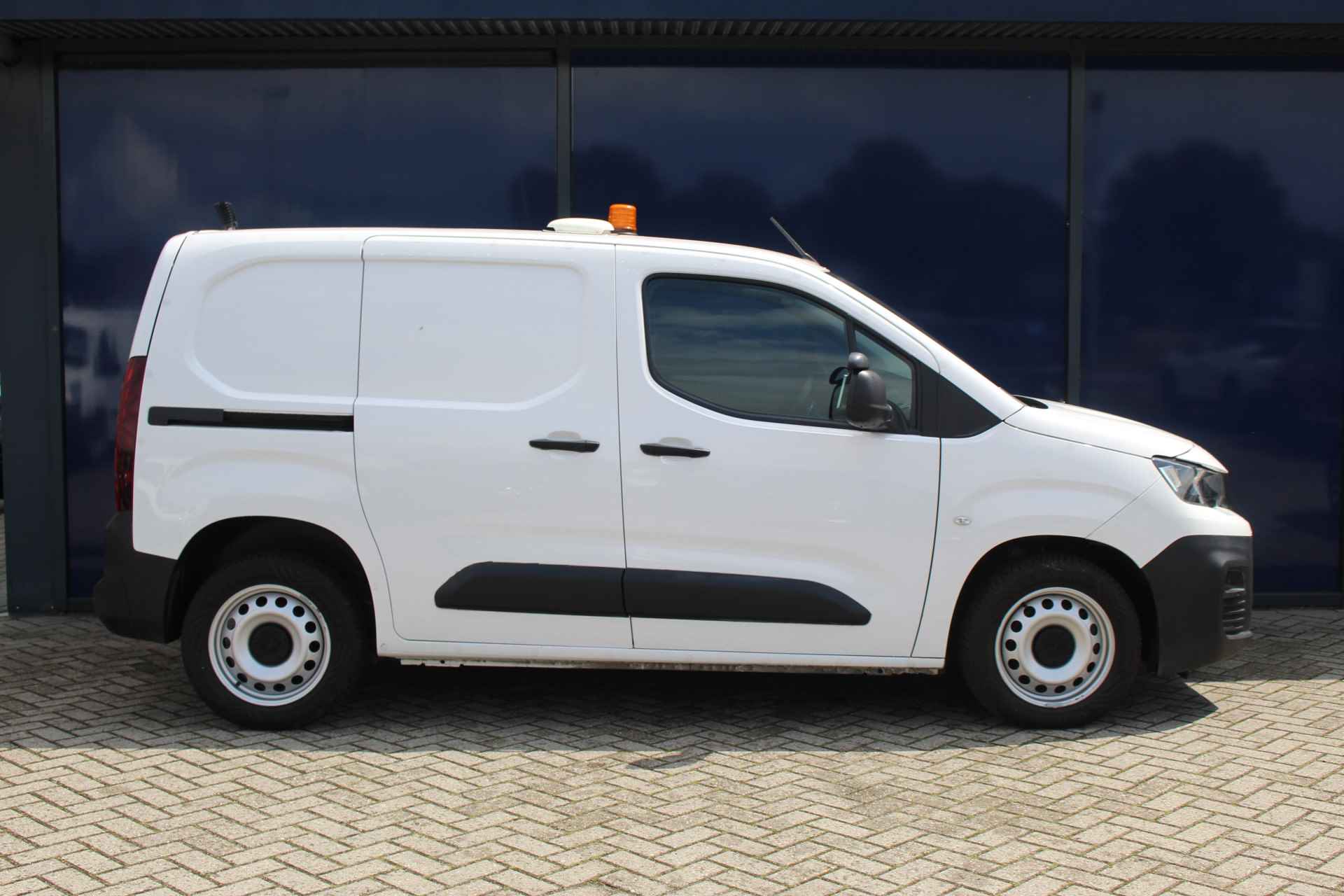 Peugeot Partner 1.5 130 pk Aut. Premium | Airco | AppleCarPlay | Cruise Control | ParkAssist | Schuifdeur Rechts | Airco | AppleCarPlay | Cruise Control | ParkAssist | Schuifdeur Rechts - 5/37