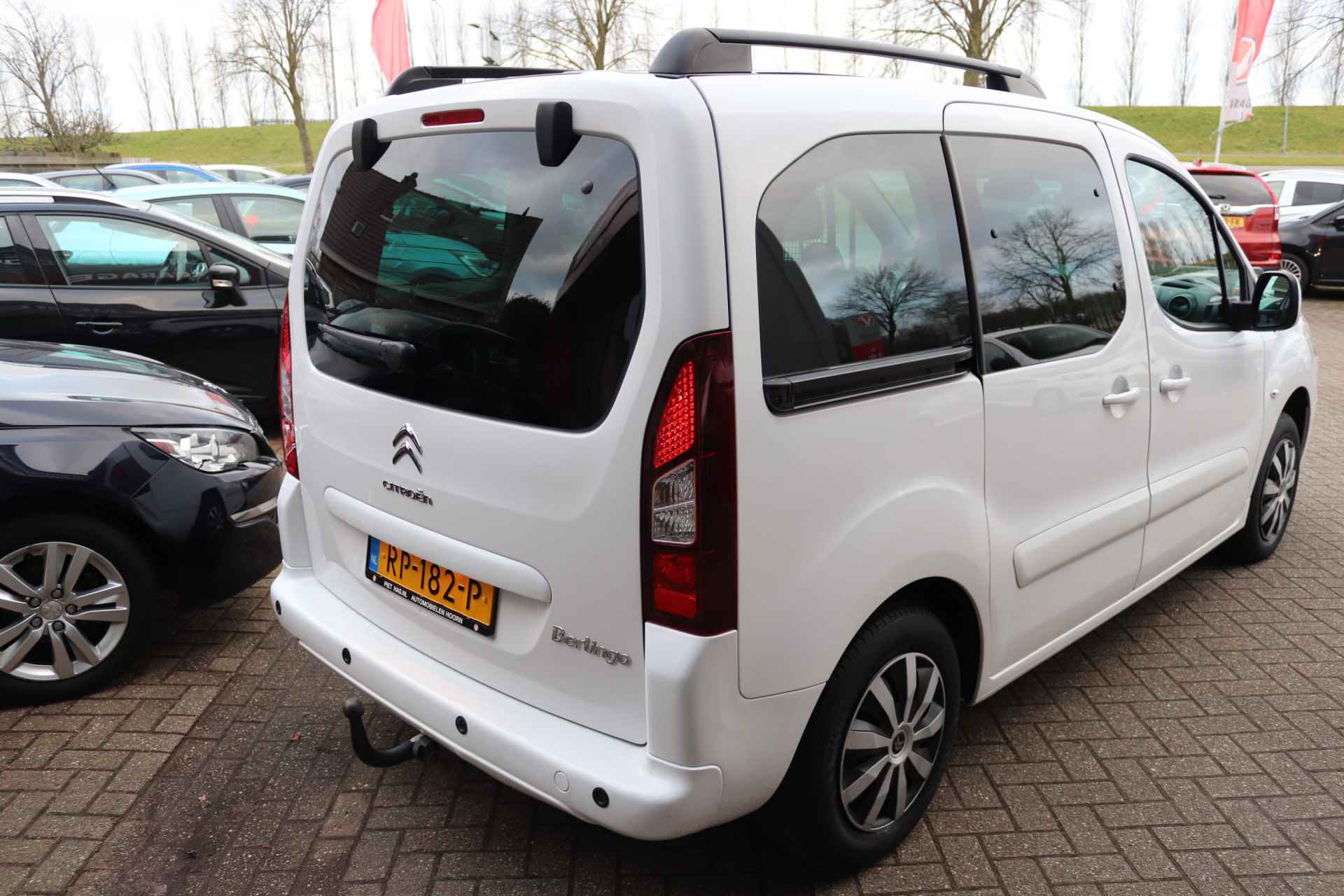 Citroën Berlingo 1.2 PureTech XTR | Airco | Zeer ruim | Trekhaak | Inc. BOVAG-garantie - 6/27