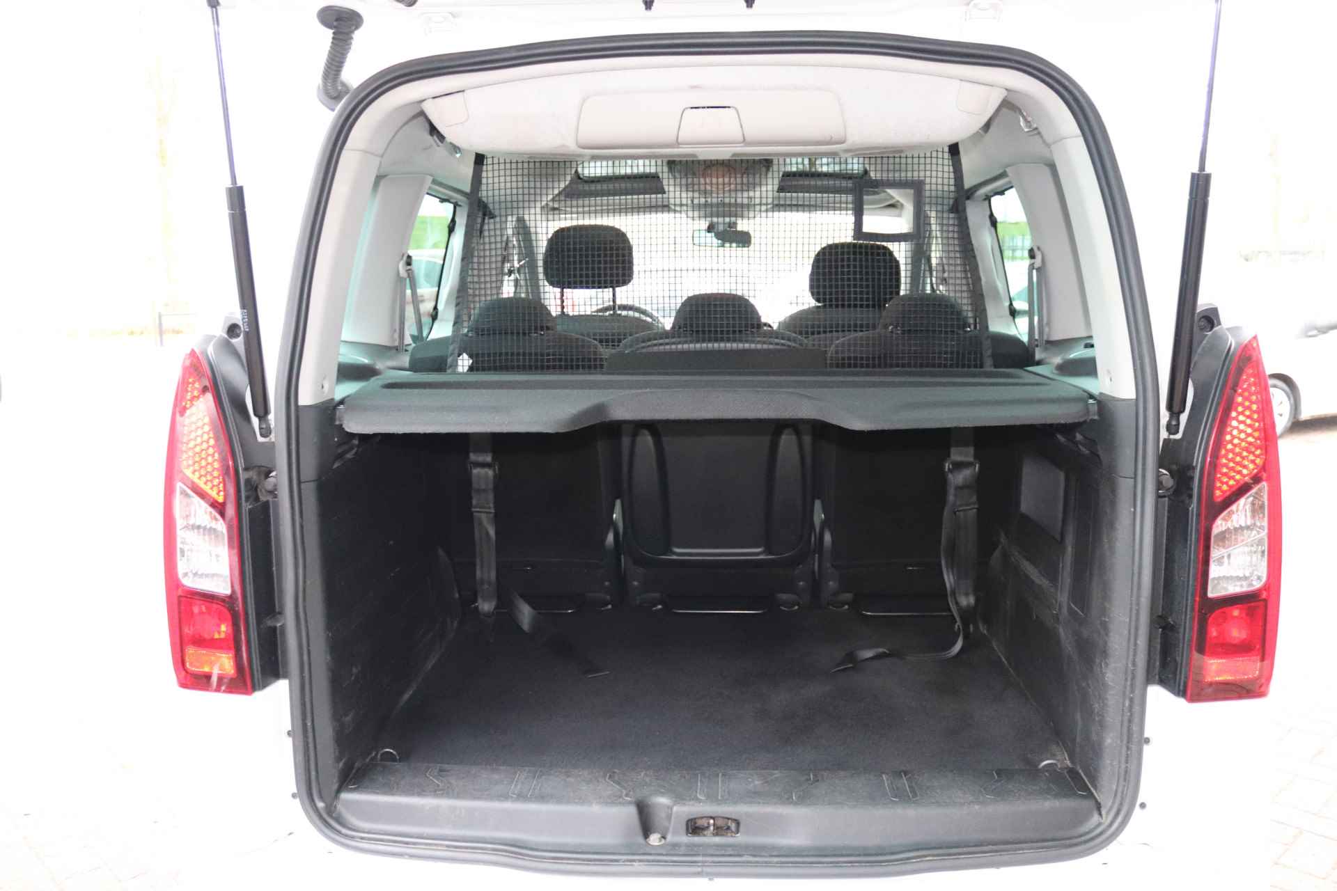 Citroën Berlingo 1.2 PureTech XTR | Airco | Zeer ruim | Trekhaak | Inc. BOVAG-garantie - 9/27