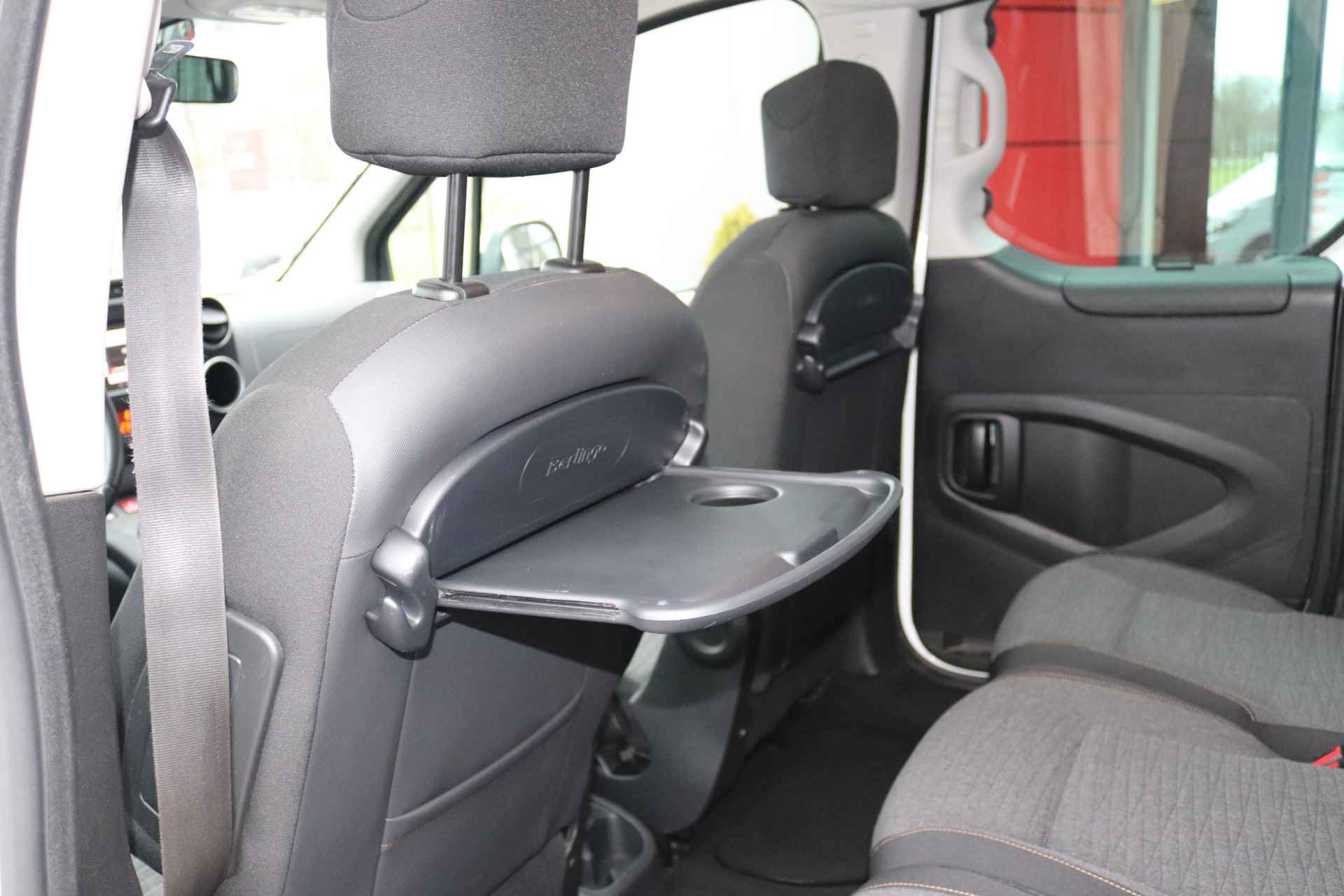 Citroën Berlingo 1.2 PureTech XTR | Airco | Zeer ruim | Trekhaak | Inc. BOVAG-garantie - 13/27