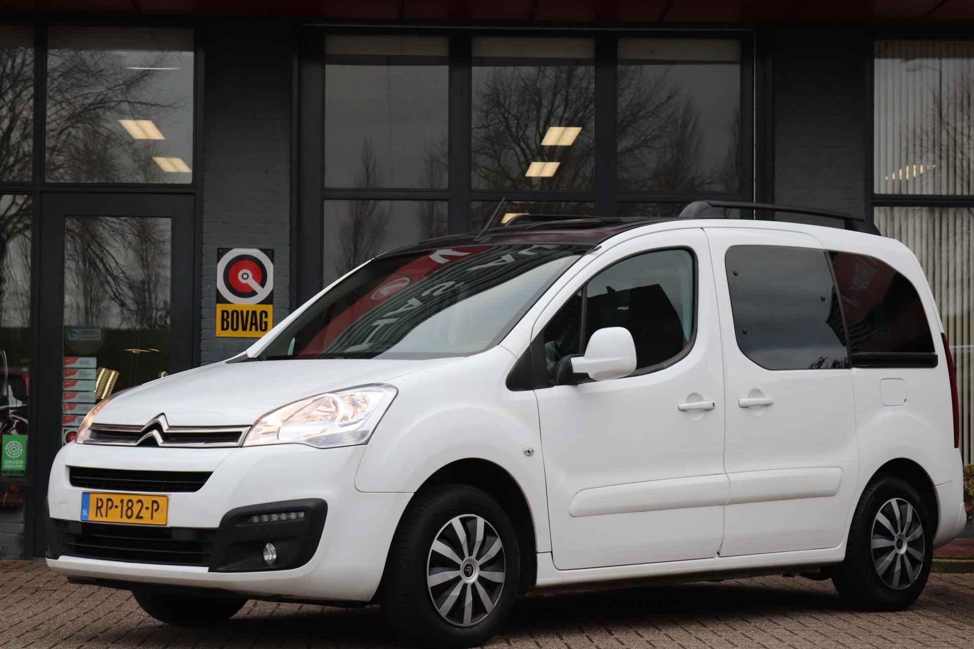 Citroën Berlingo 1.2 PureTech XTR | Airco | Zeer ruim | Trekhaak | Inc. BOVAG-garantie - 25/27