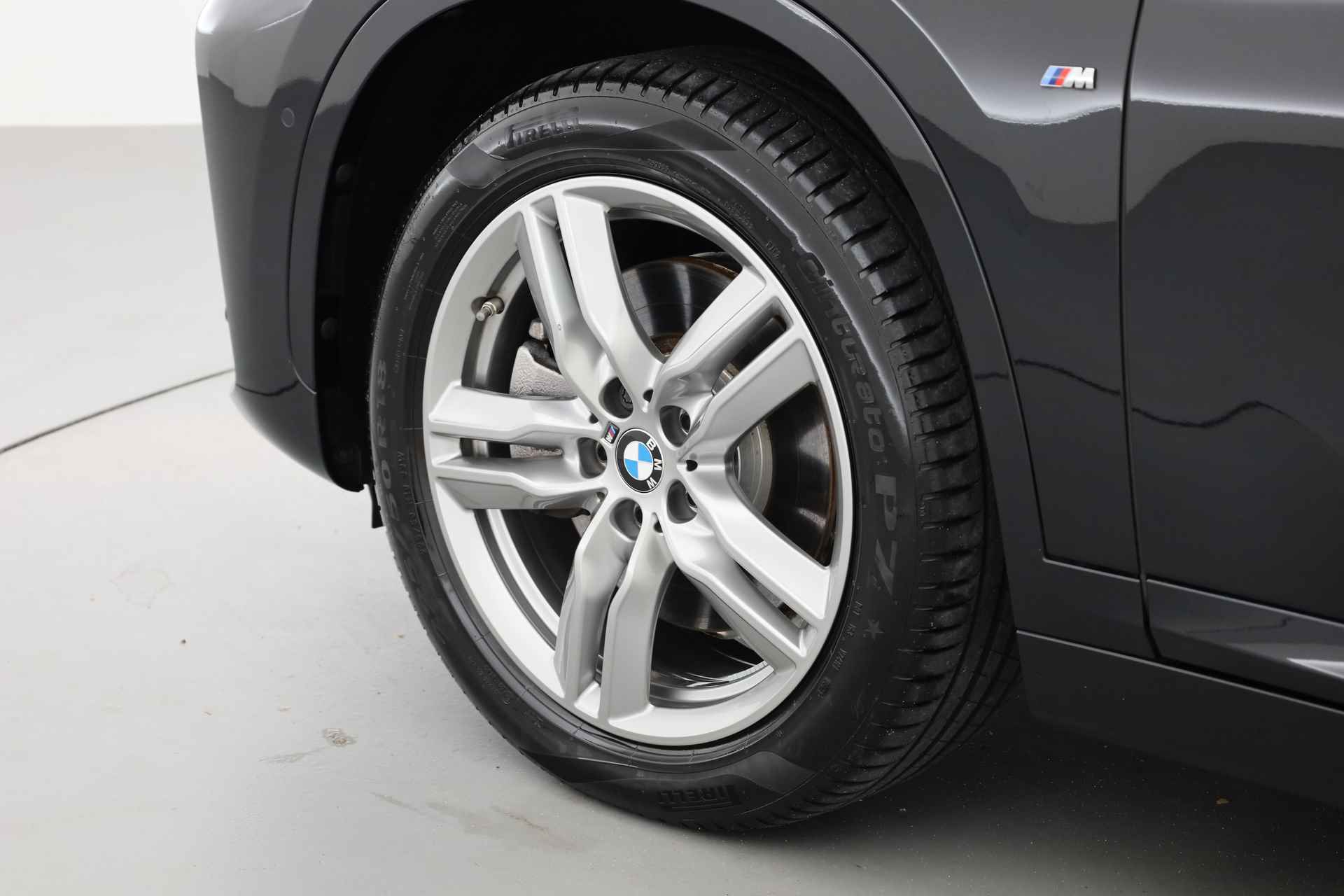 BMW X1 xDrive25e M Sport | Navi | Camera | Afn. Trekhaak | 18" | LED | Stoelverw. | - 24/27