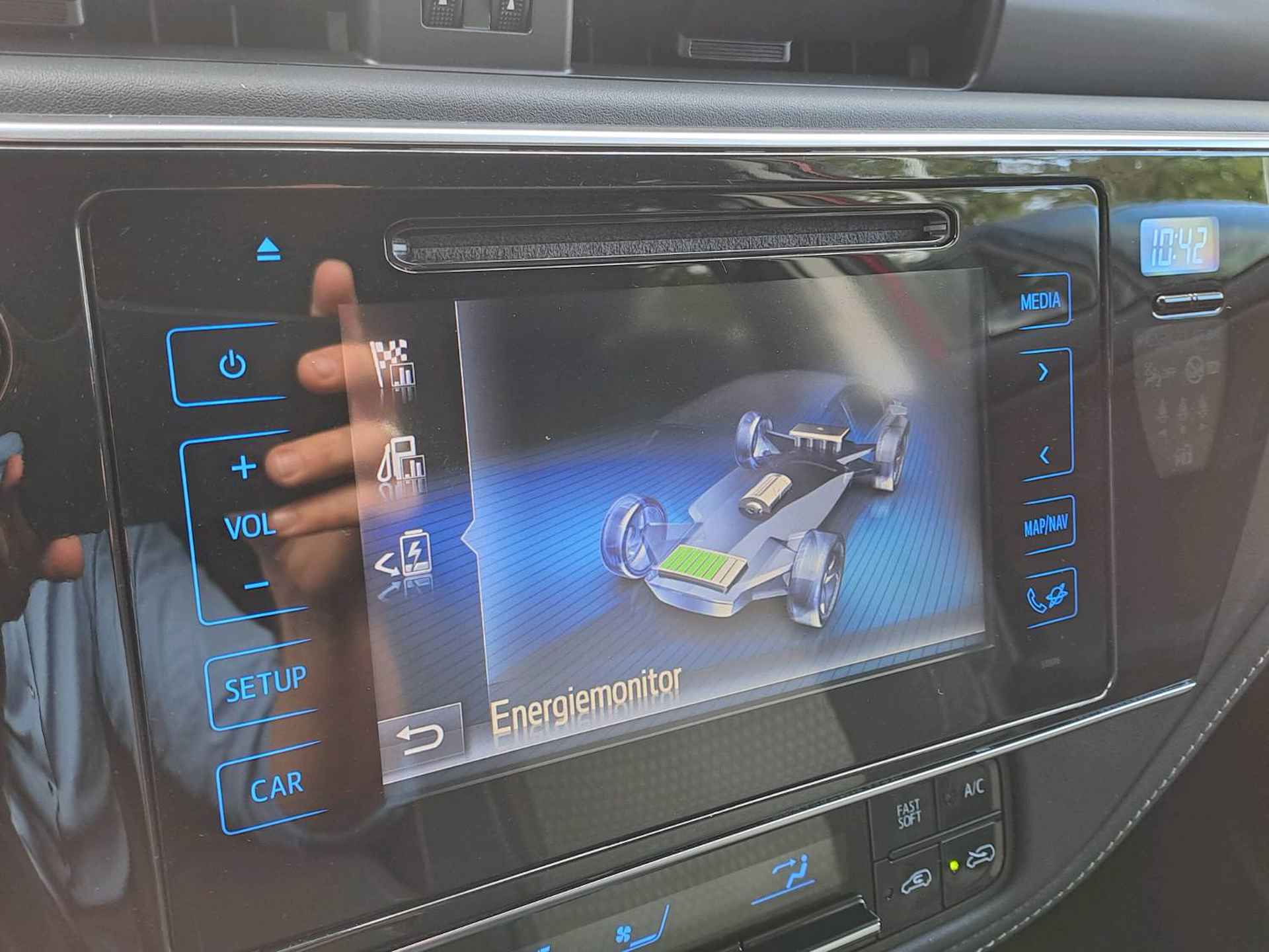 Toyota Auris Touring Sports 1.8 Hybrid Dynamic Automaat | Navi | Camera - 31/36