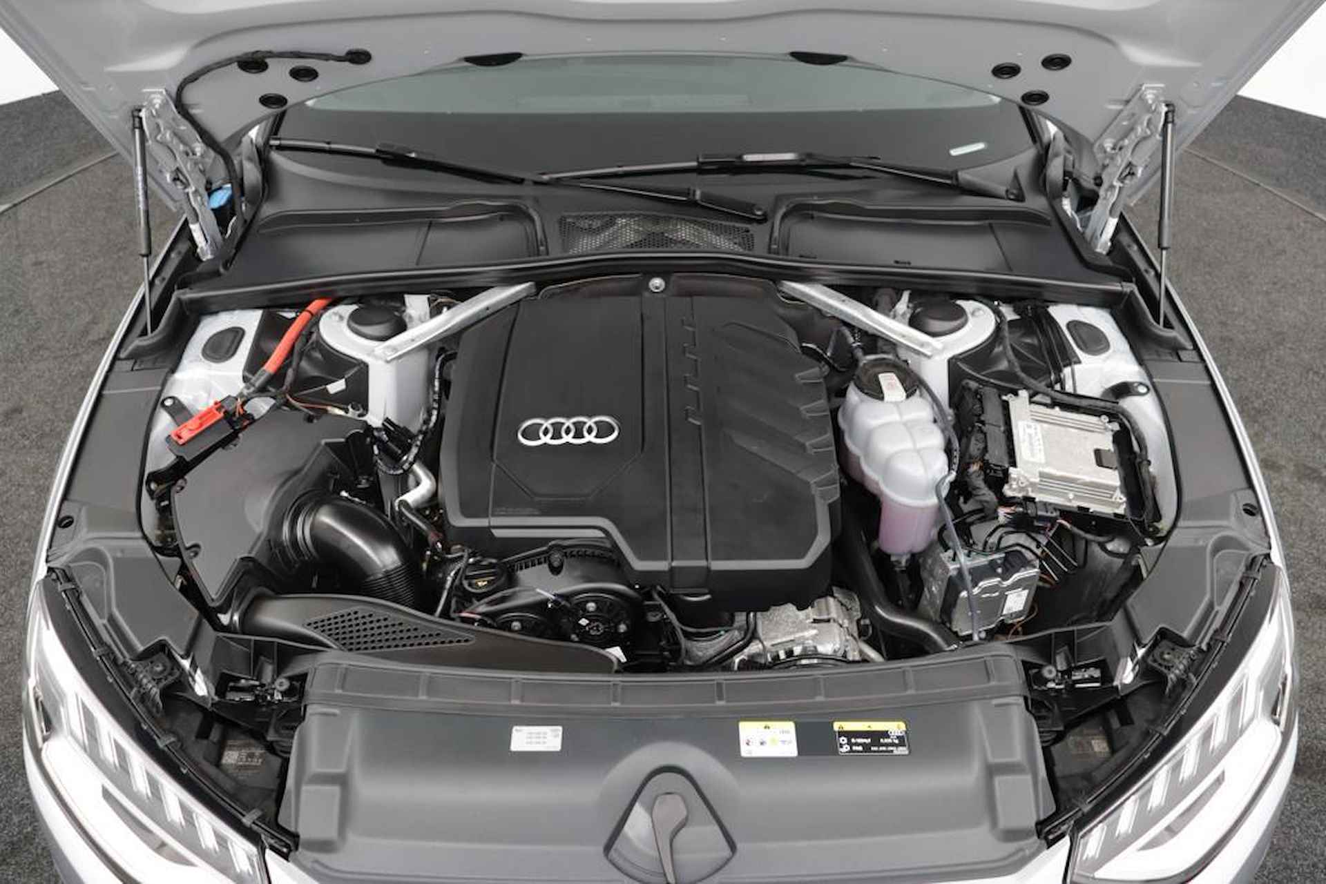 Audi A4 Avant 35 TFSI 150Pk Automaat Advanced Edition - 27/46