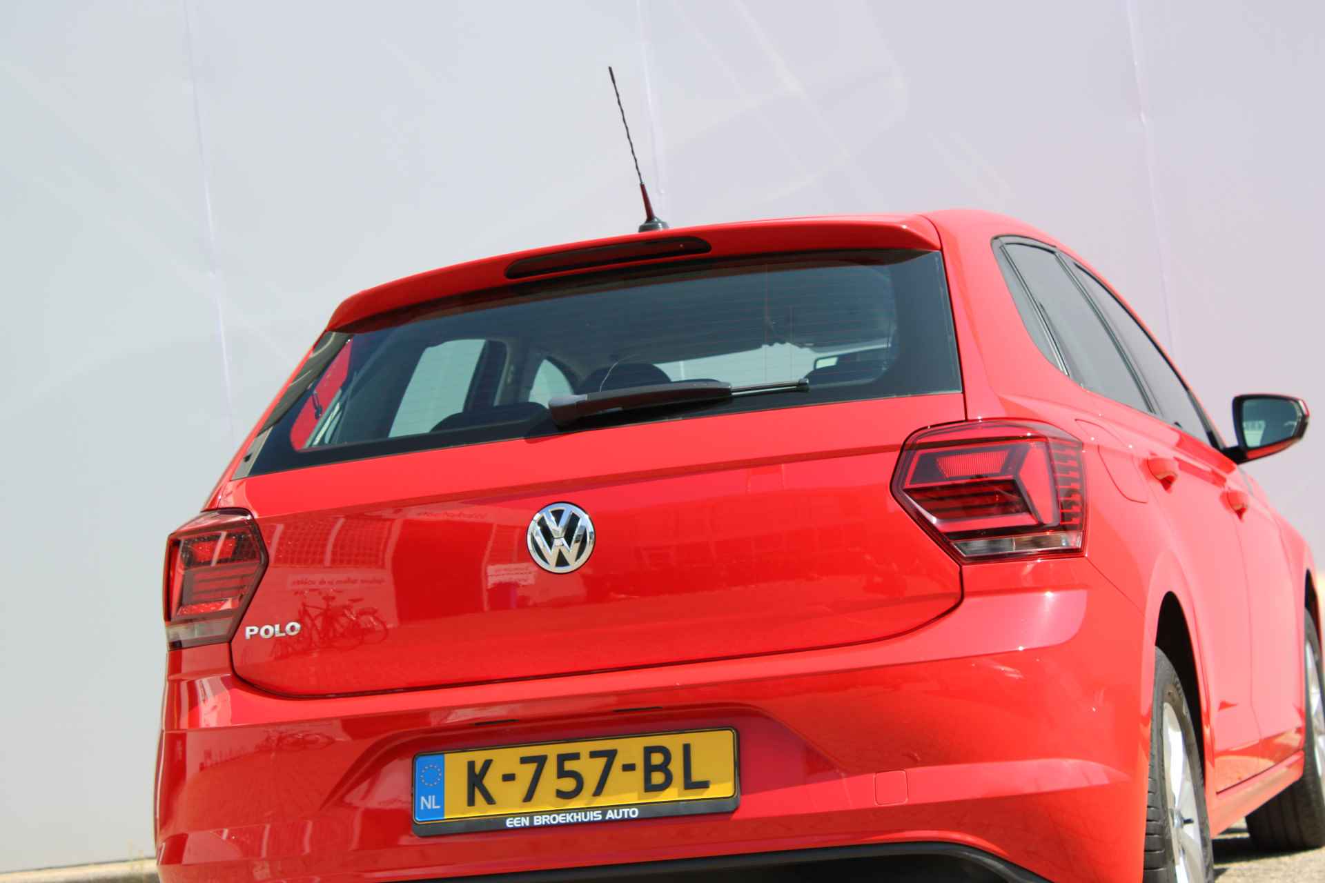 Volkswagen Polo 1.0 TSI 95PK Comfortline Business | Cruise Control | Airco | 15'' LMV | Elektrische ramen v | Navi by App | App-Connect - 37/39