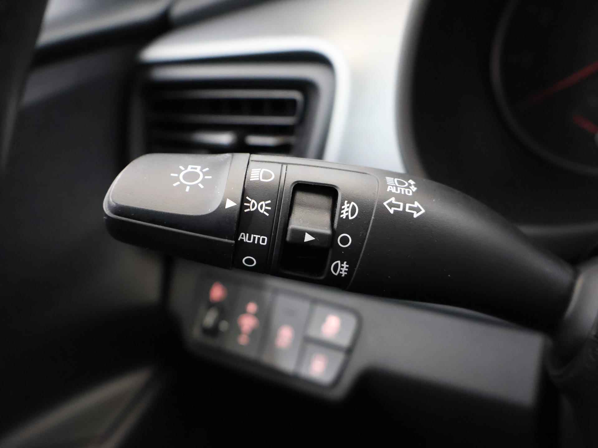 Kia Stonic 1.0 T-GDi MHEV DynamicLine | Apple Carplay/Android Carplay | Parkeercamera | Airco | Cruise Control - 30/36