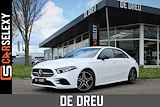 Mercedes-Benz A-klasse 200 AMG-Line Automaat | NIGHT | CAMERA | LED | INPARKEERSYSTEEM |
