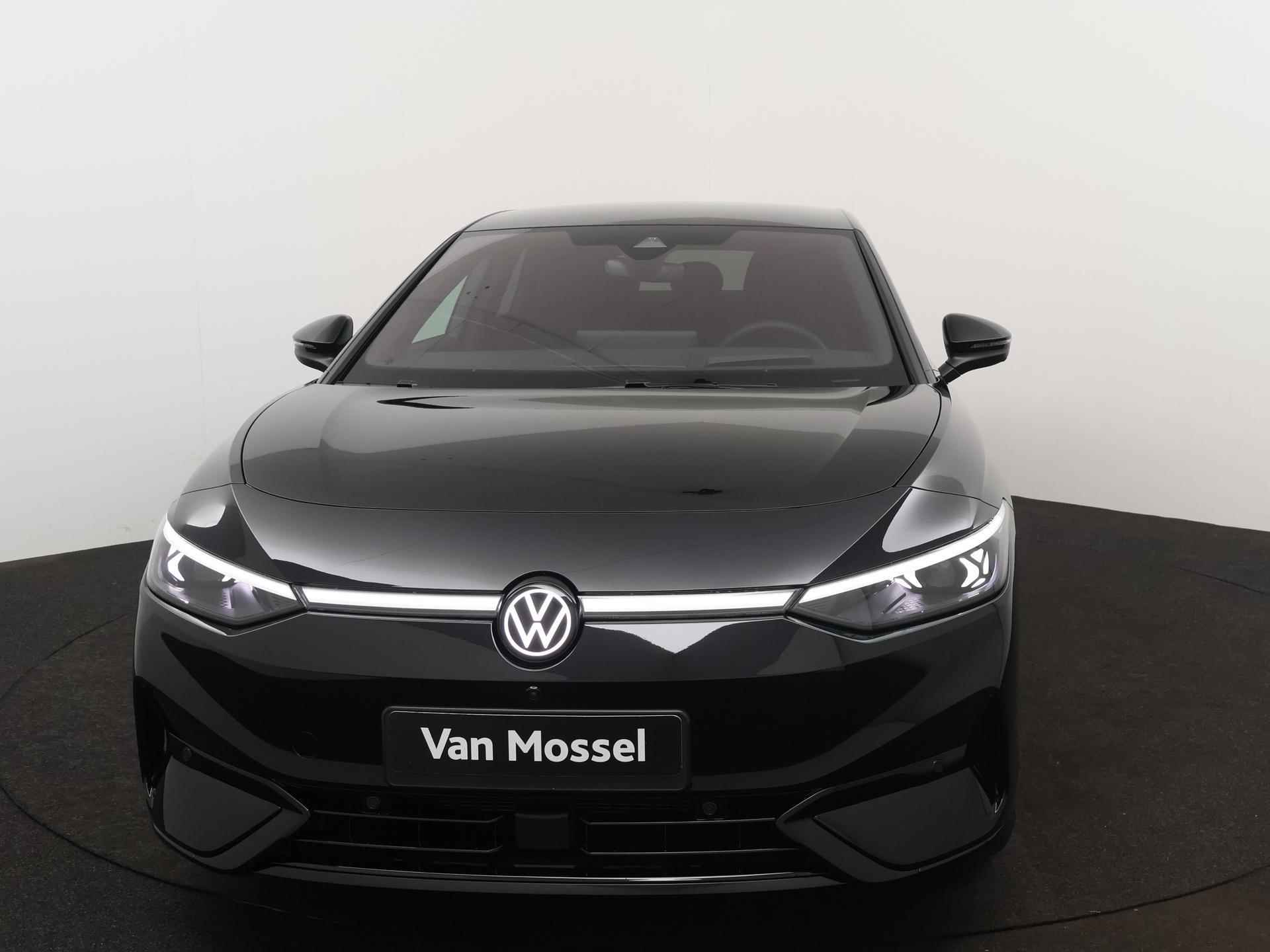 Volkswagen ID.7 Pro Business 77 kWh 268 PK | Apple Carplay | 360 Camera | IQ lights | Climate control | Keyless access | Elektrische achterklep | Android Auto | Navigatie | Ruiten getint | - 6/23