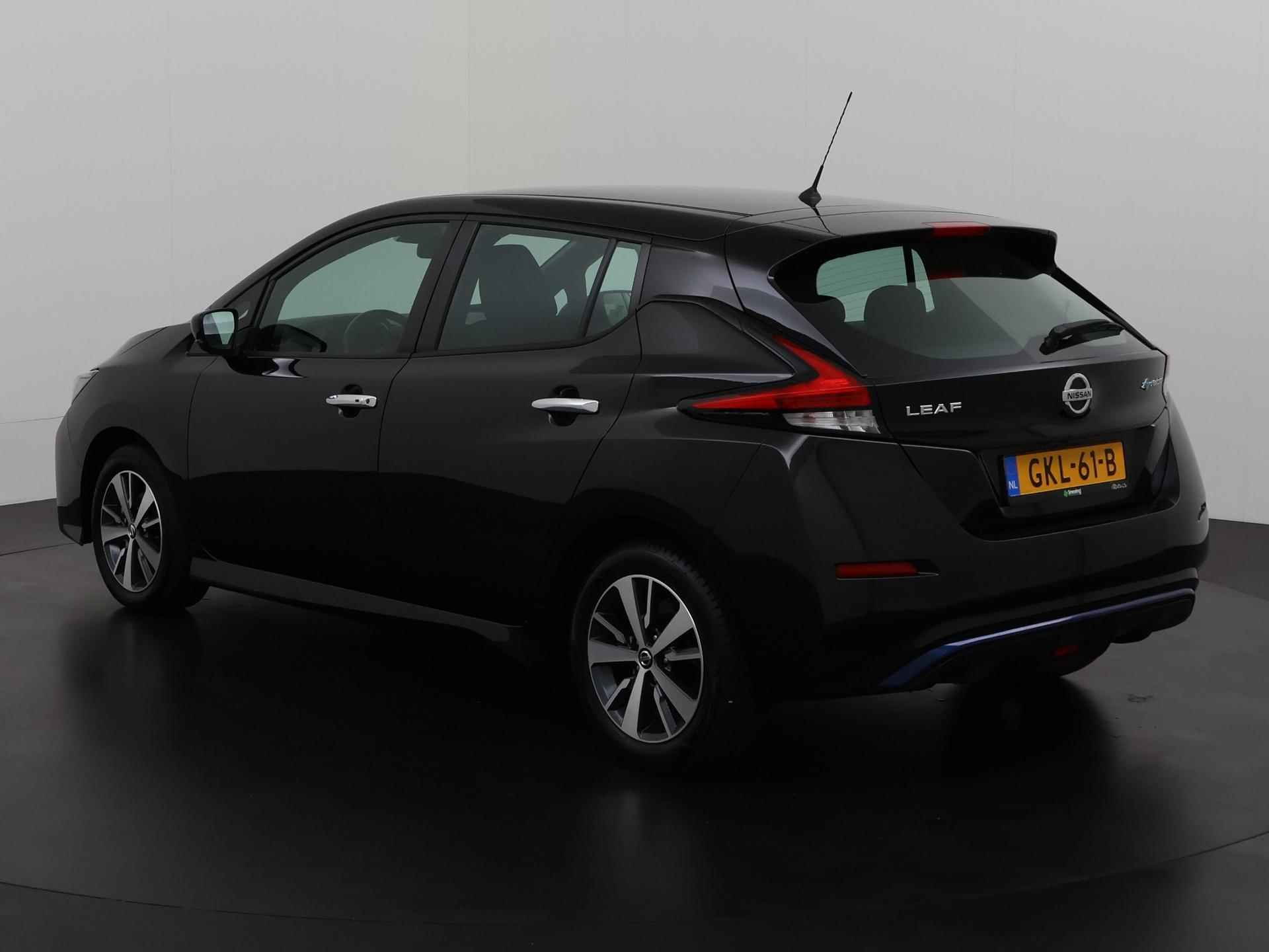 Nissan LEAF Acenta 40 kWh | Area View | Stuur & Stoelverwarming | Zondag Open! - 6/39