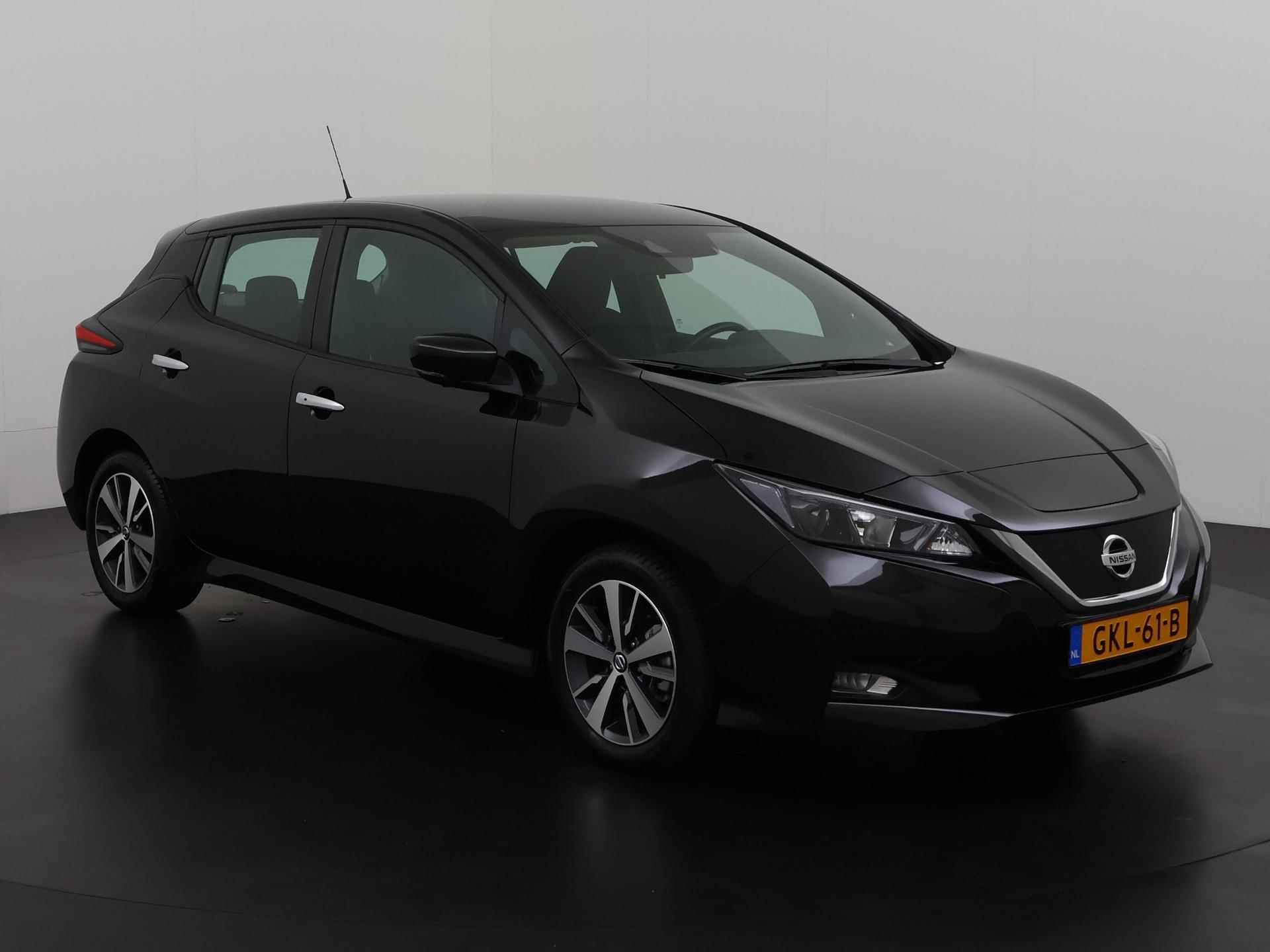 Nissan LEAF Acenta 40 kWh | Area View | Stuur & Stoelverwarming | Zondag Open! - 29/39